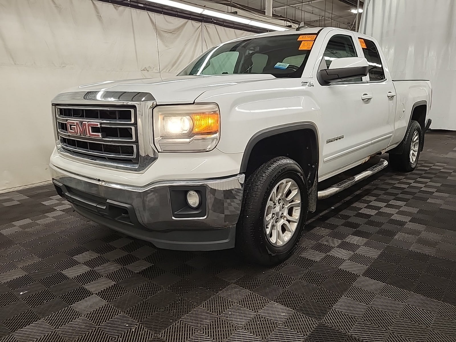 2015 GMC Sierra 1500 4WD Double Cab 143.5" Sle