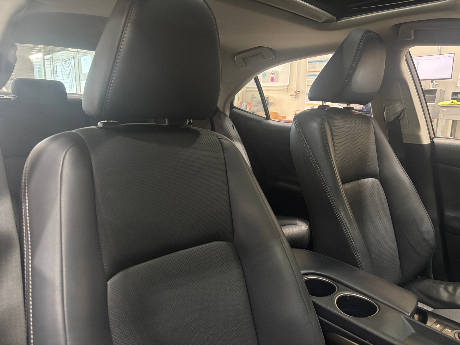 Thumbnail: 2014 Lexus IS - 2