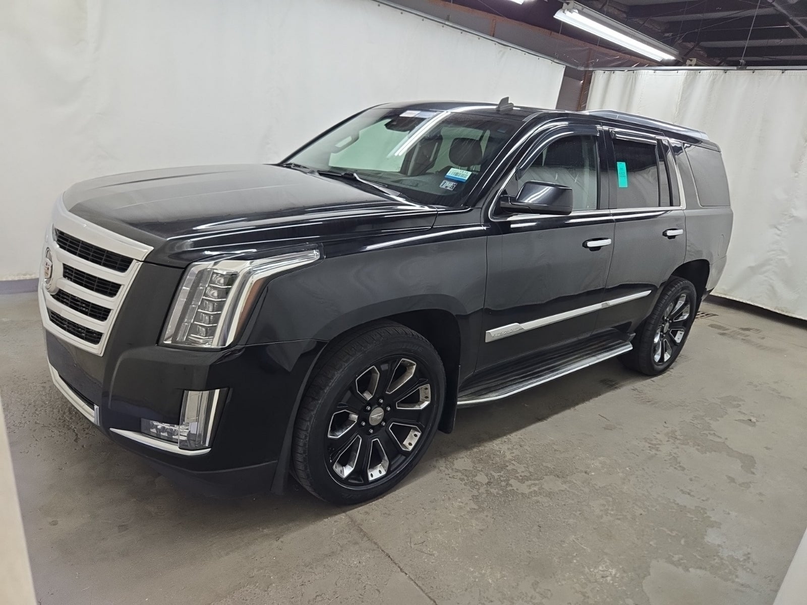 2015 Cadillac Escalade Luxury