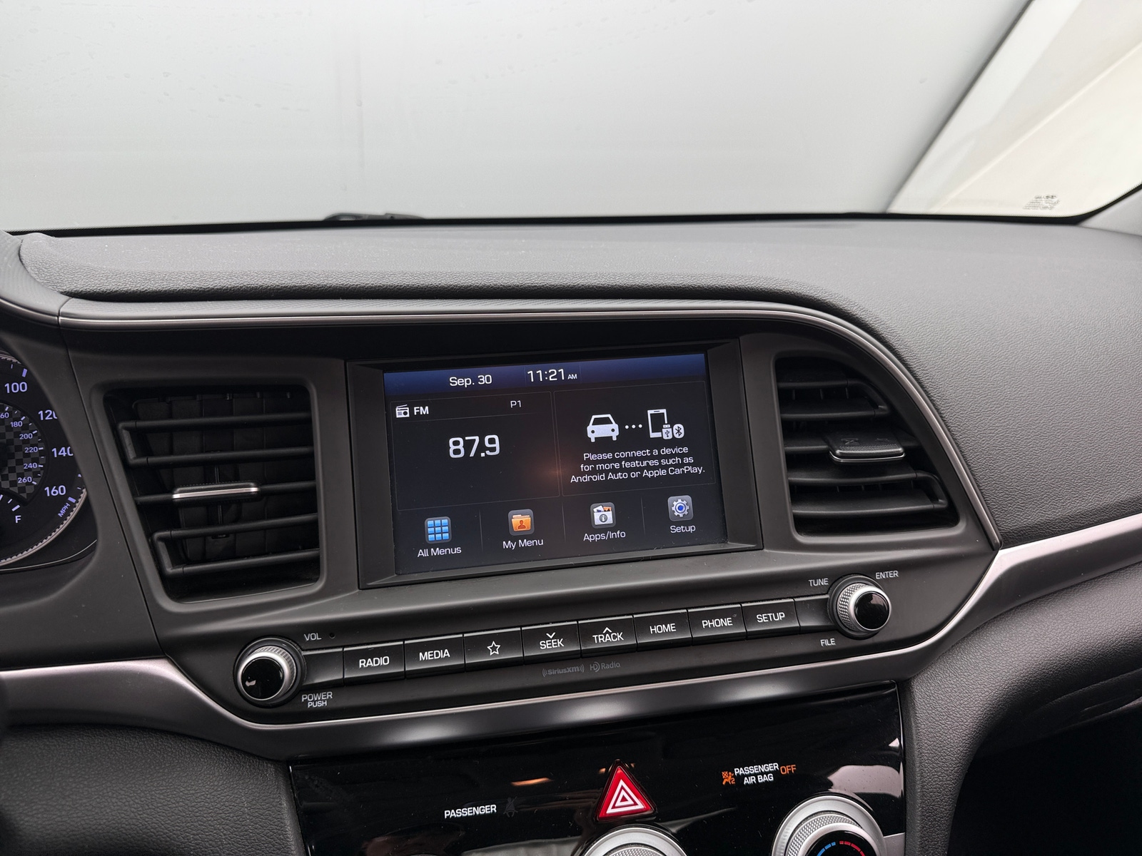 Thumbnail: 2019 Hyundai Elantra - 4