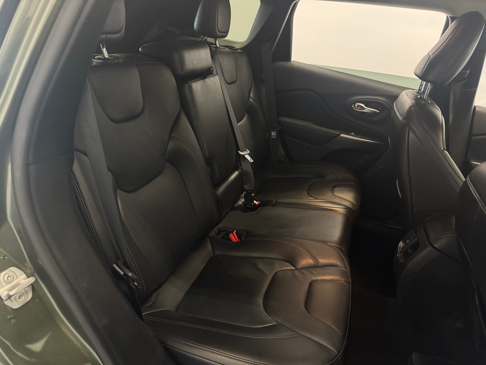 Thumbnail: 2021 Jeep Cherokee - 5