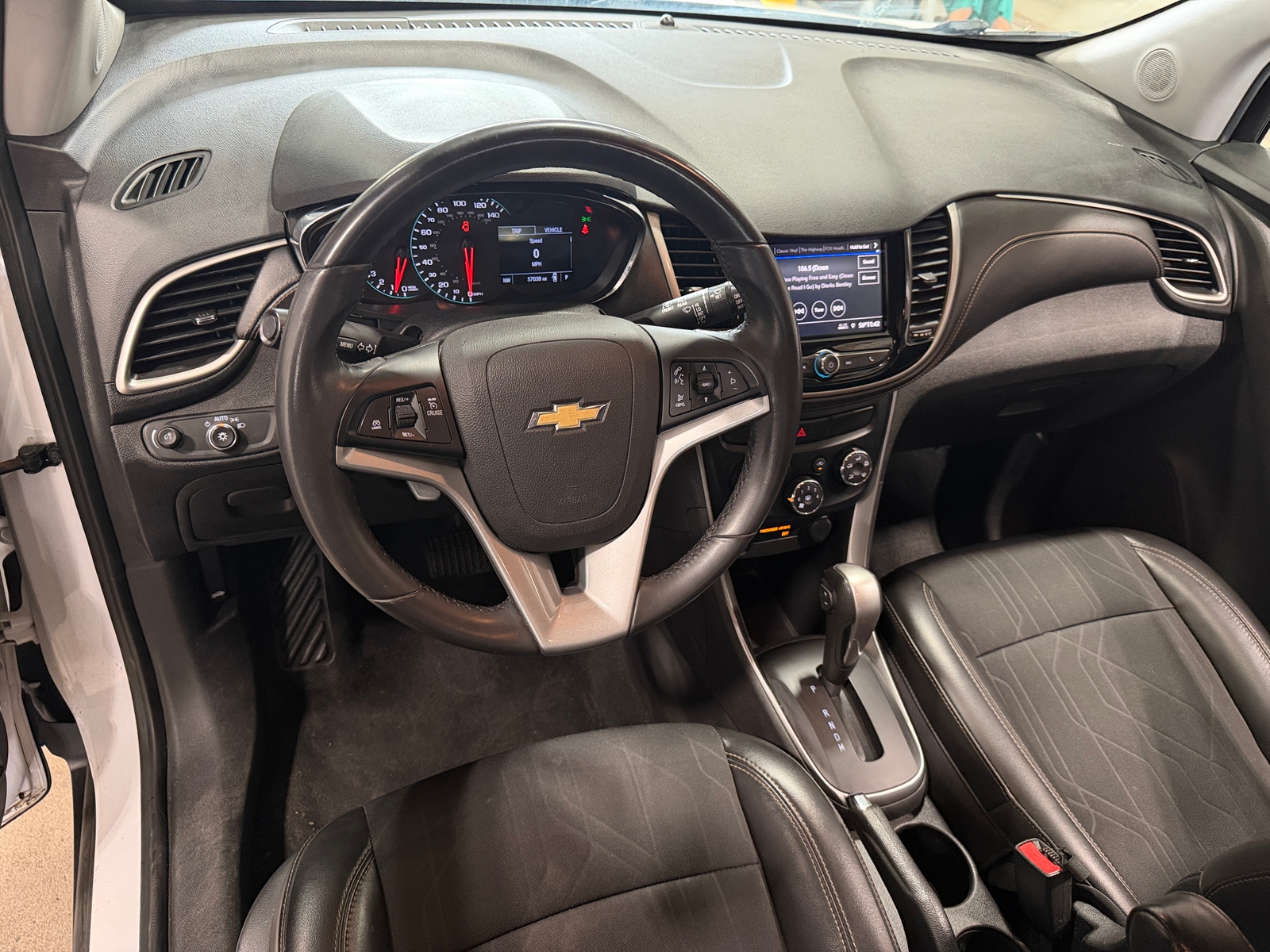 Thumbnail: 2020 Chevrolet Trax - 2