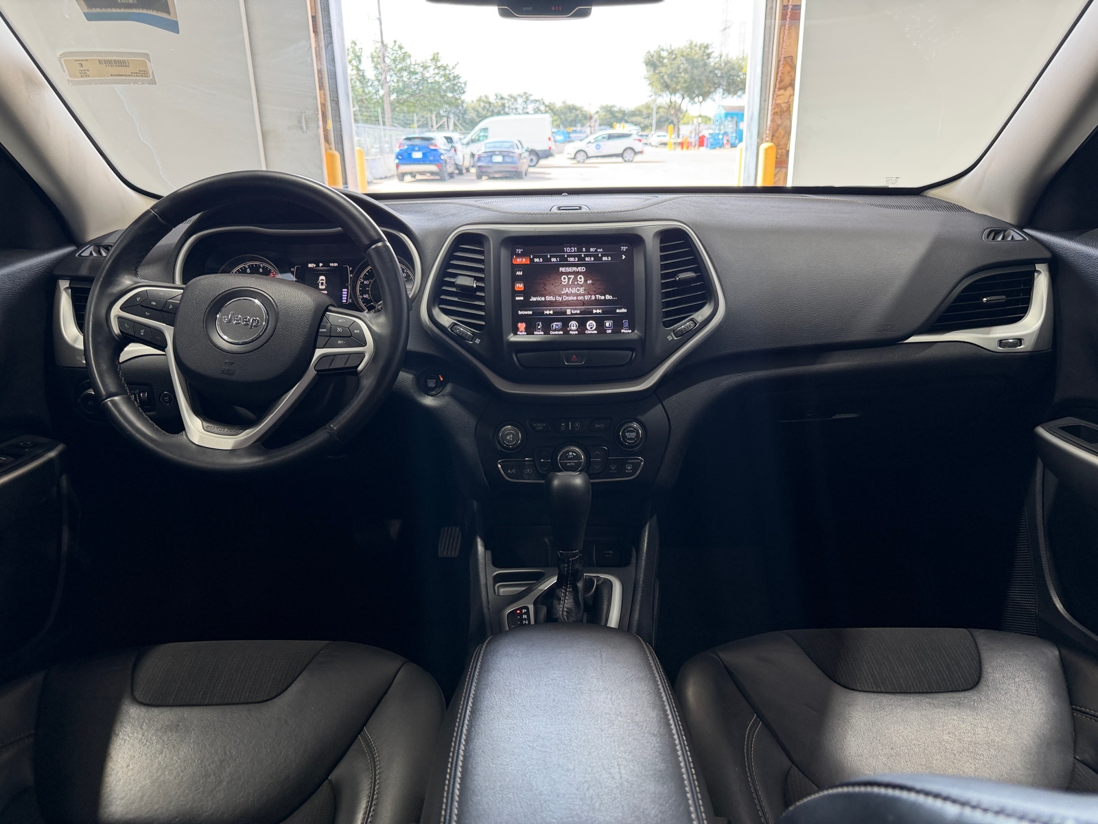 Thumbnail: 2018 Jeep Cherokee - 3