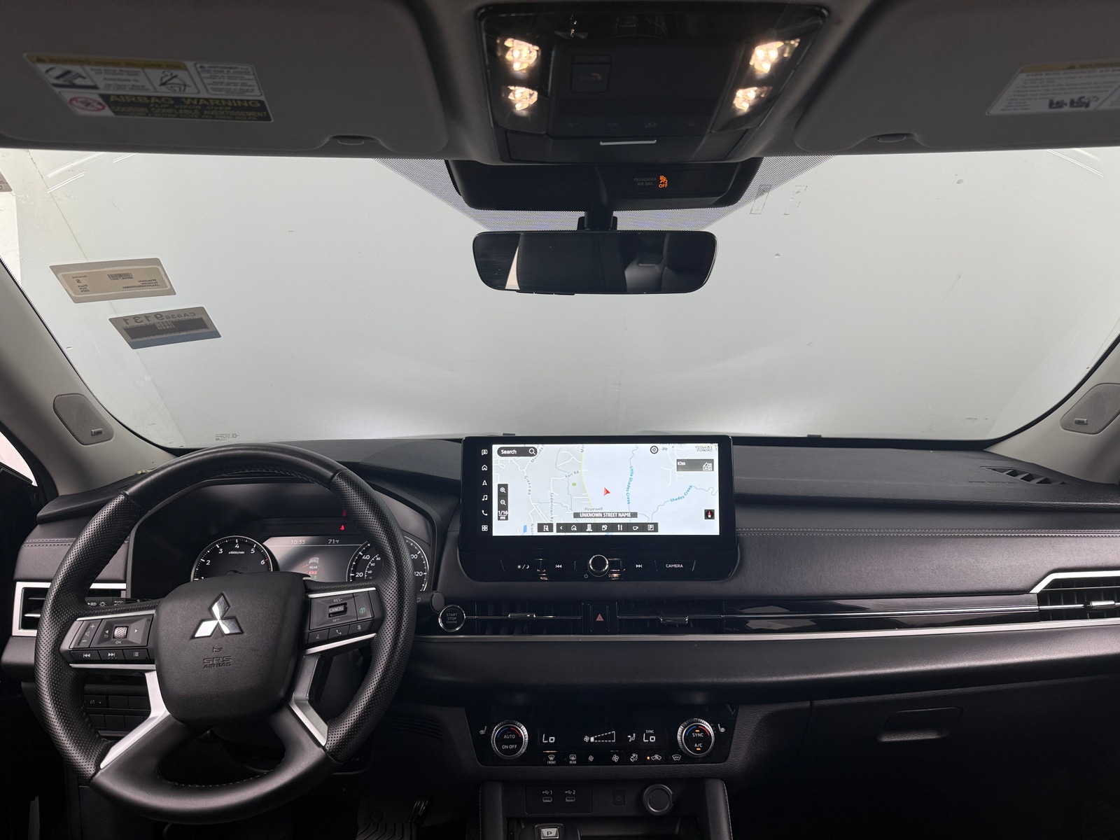 Thumbnail: 2025 Mitsubishi Outlander - 3