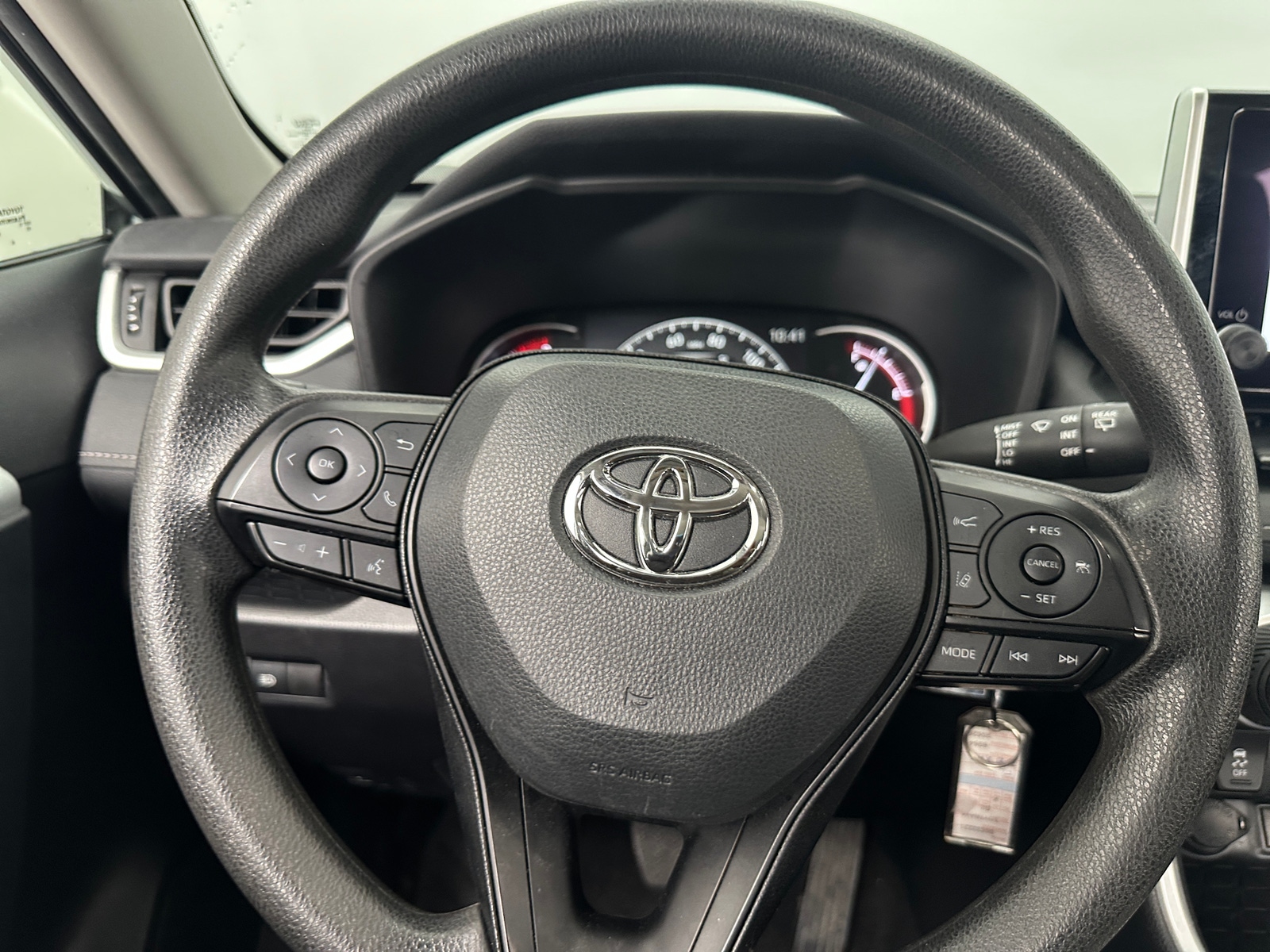 Thumbnail: 2025 Toyota RAV4 - 5