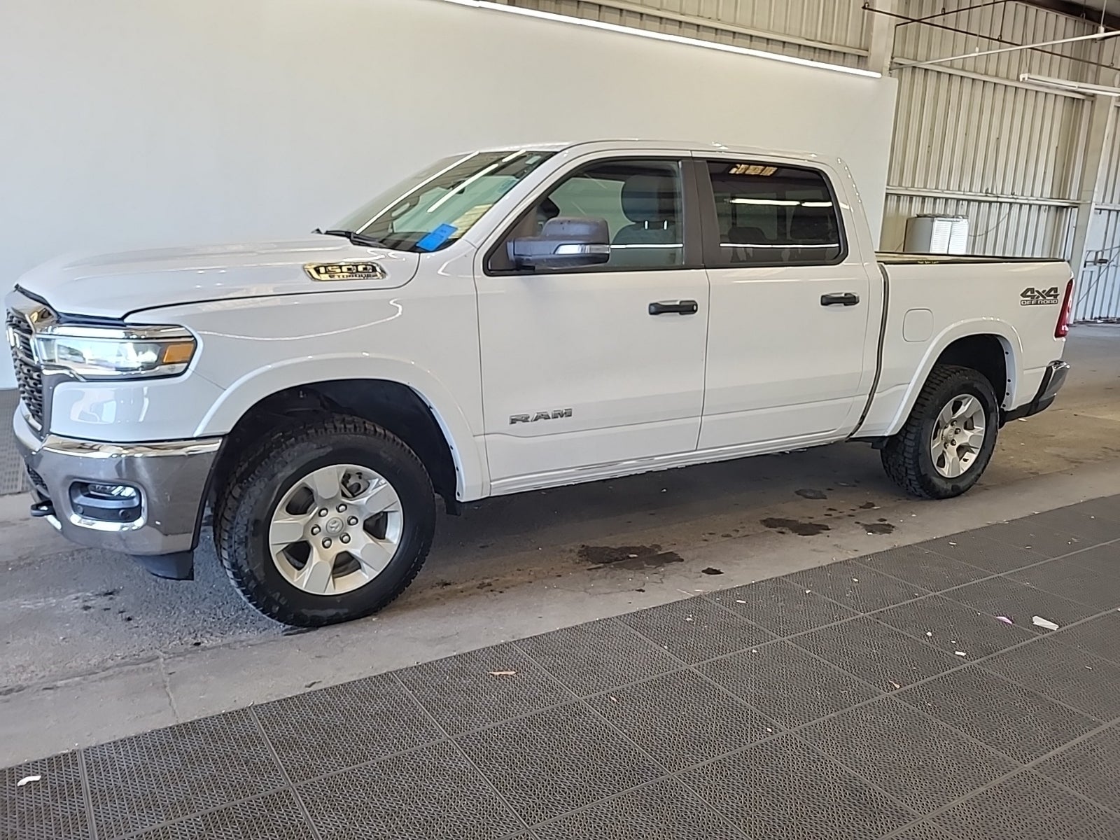 2025 Ram 1500 Lone Star 4x4 Crew Cab 5'7" Box