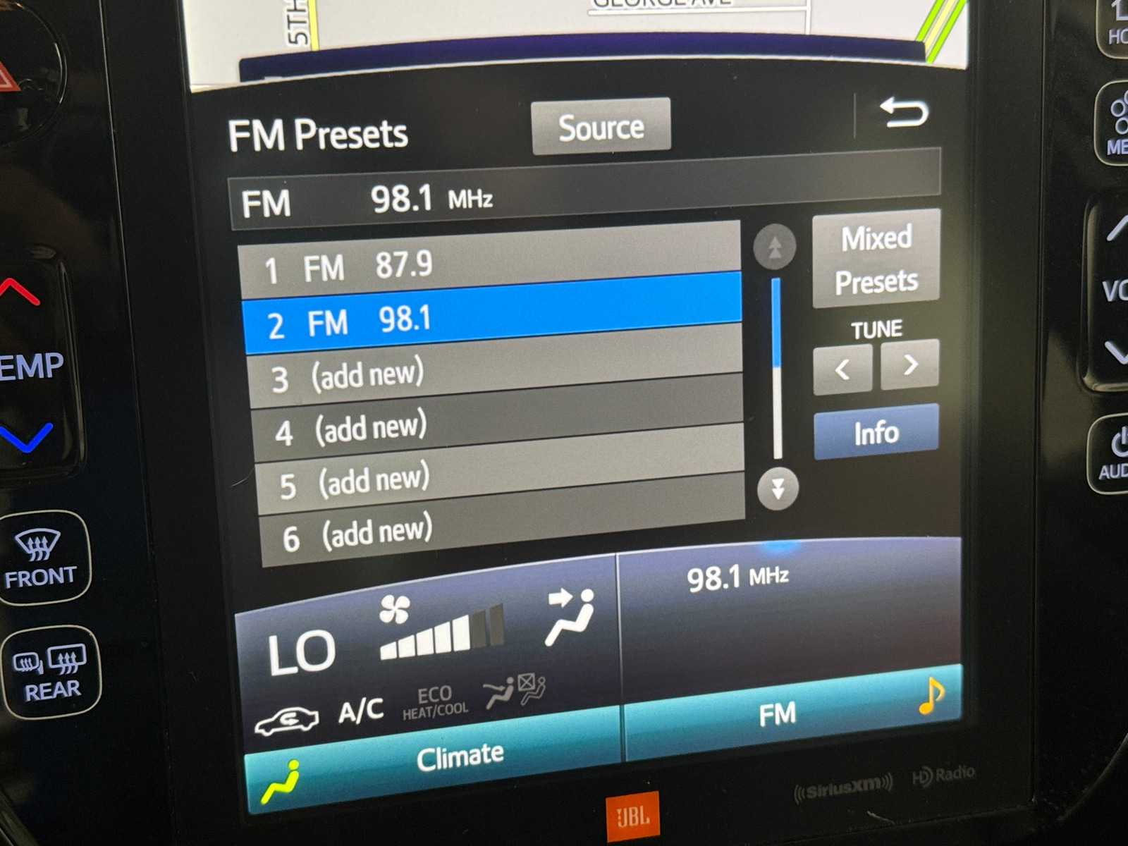 Thumbnail: 2020 Toyota Prius Prime - 3