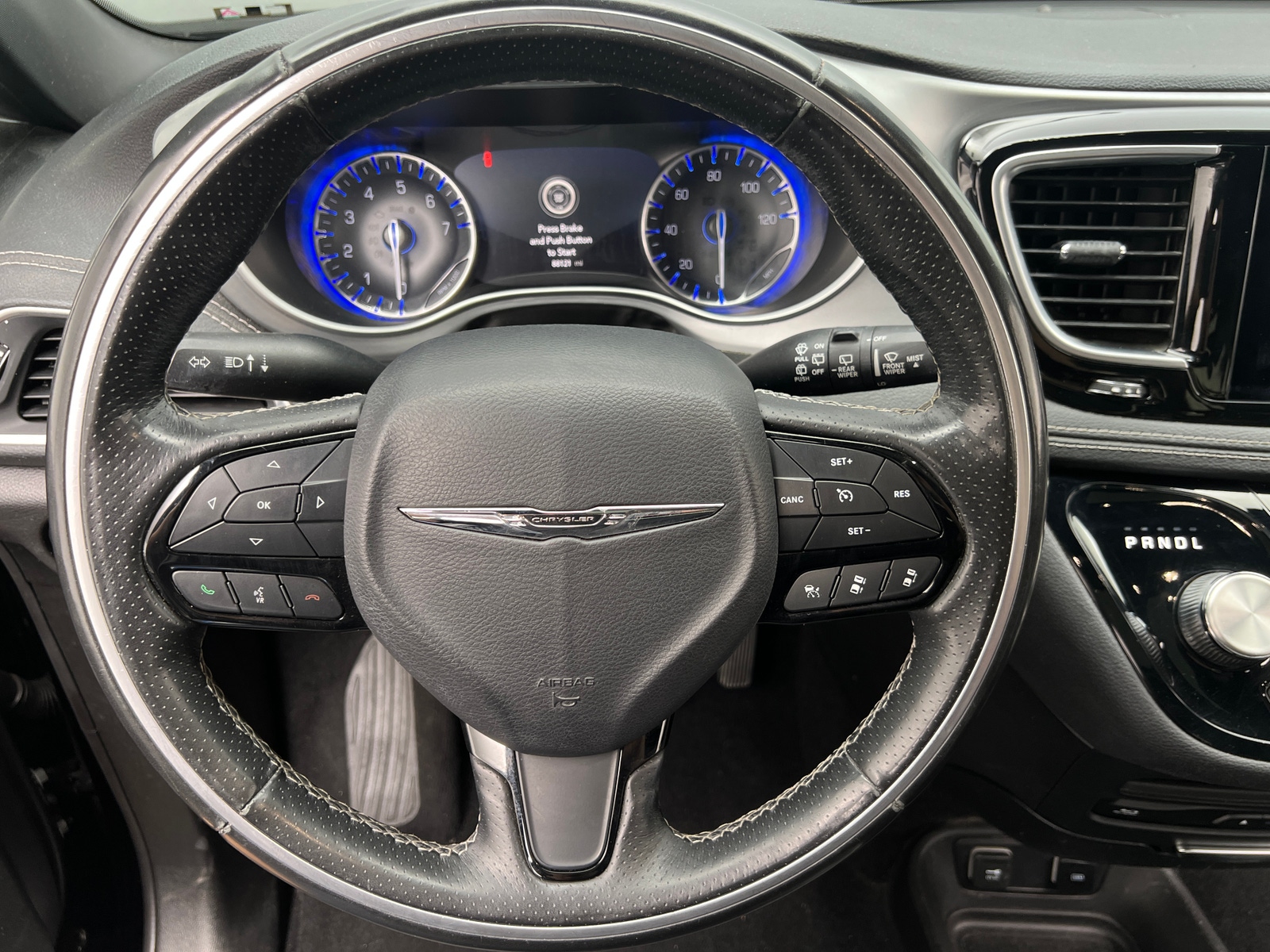 Thumbnail: 2020 Chrysler Pacifica - 4