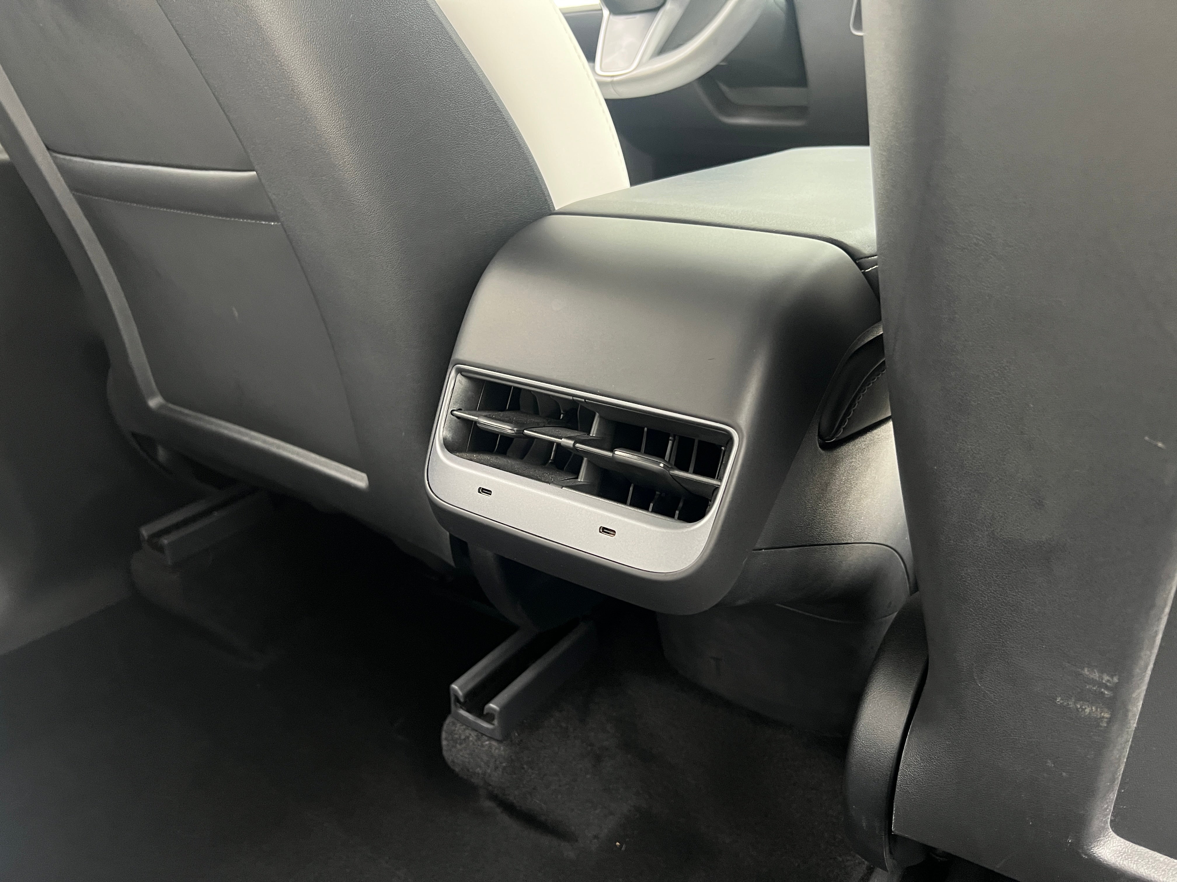 2024 Tesla Model Y Performance