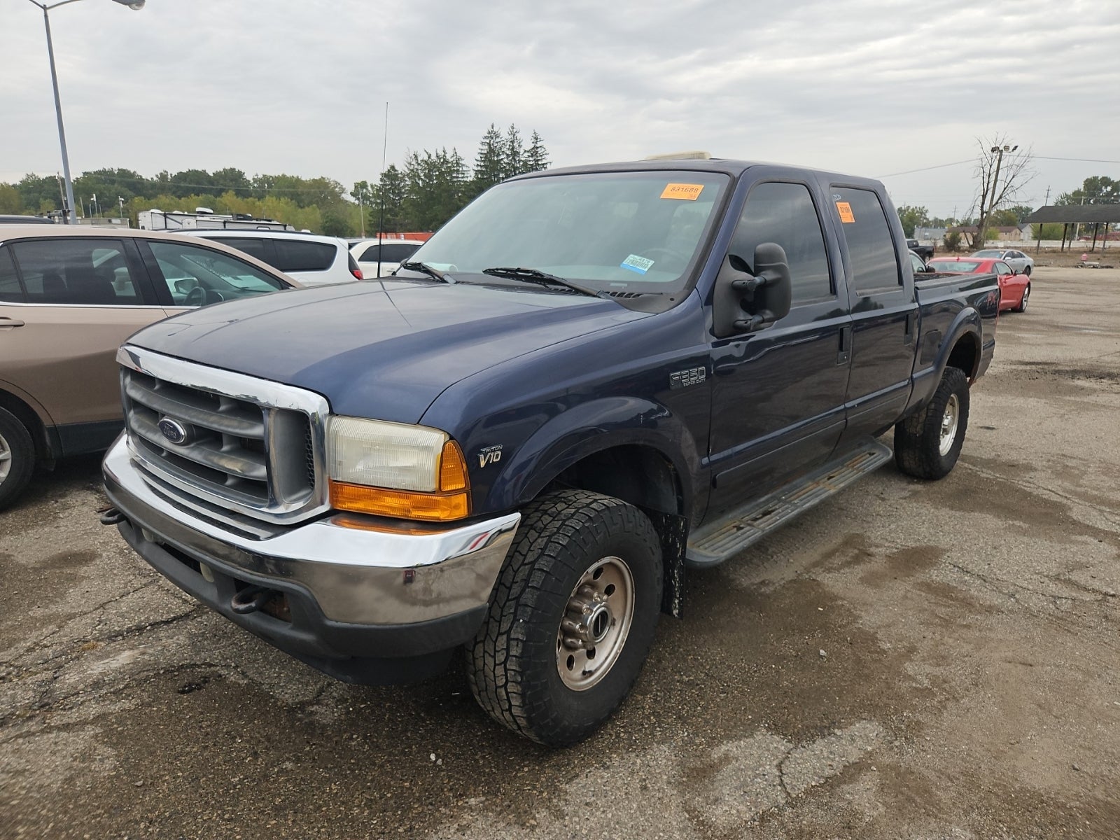 2001 Ford F-350 Crew Cab 156" XLT 4WD