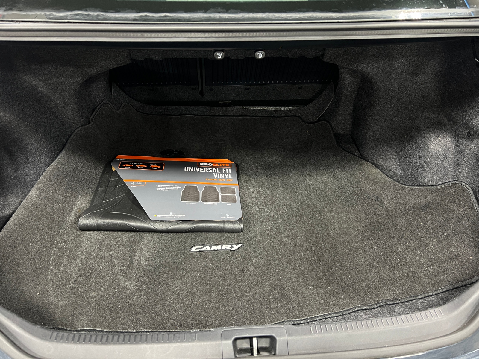Thumbnail: 2012 Toyota Camry - 7