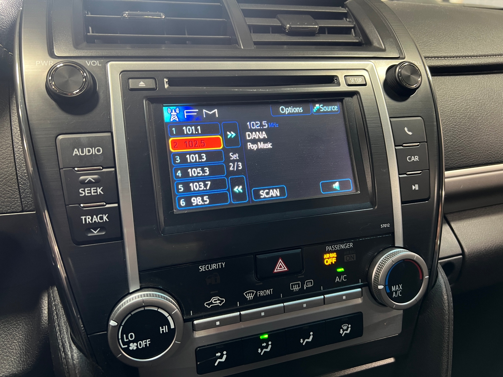 Thumbnail: 2012 Toyota Camry - 4