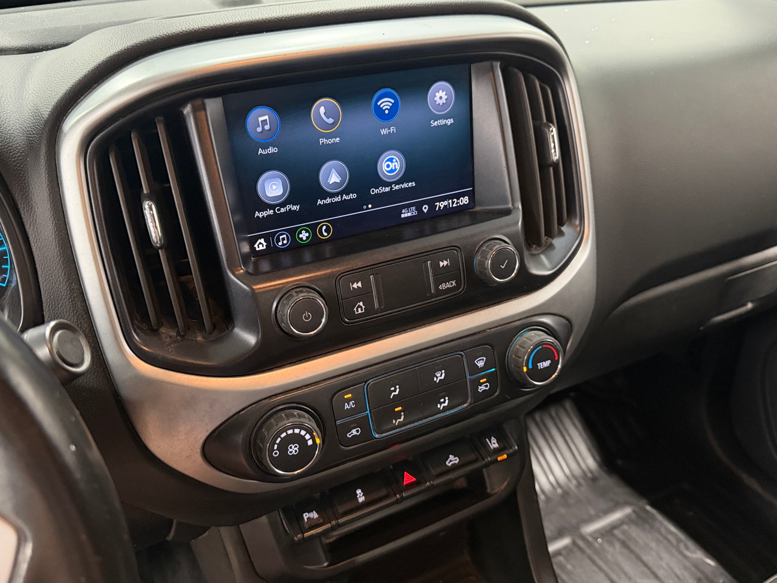 Thumbnail: 2022 Chevrolet Colorado - 4