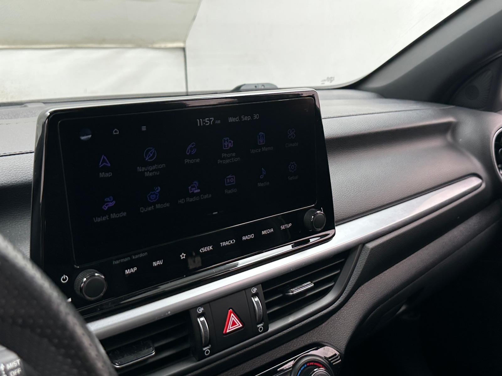 Thumbnail: 2024 Kia Forte - 3