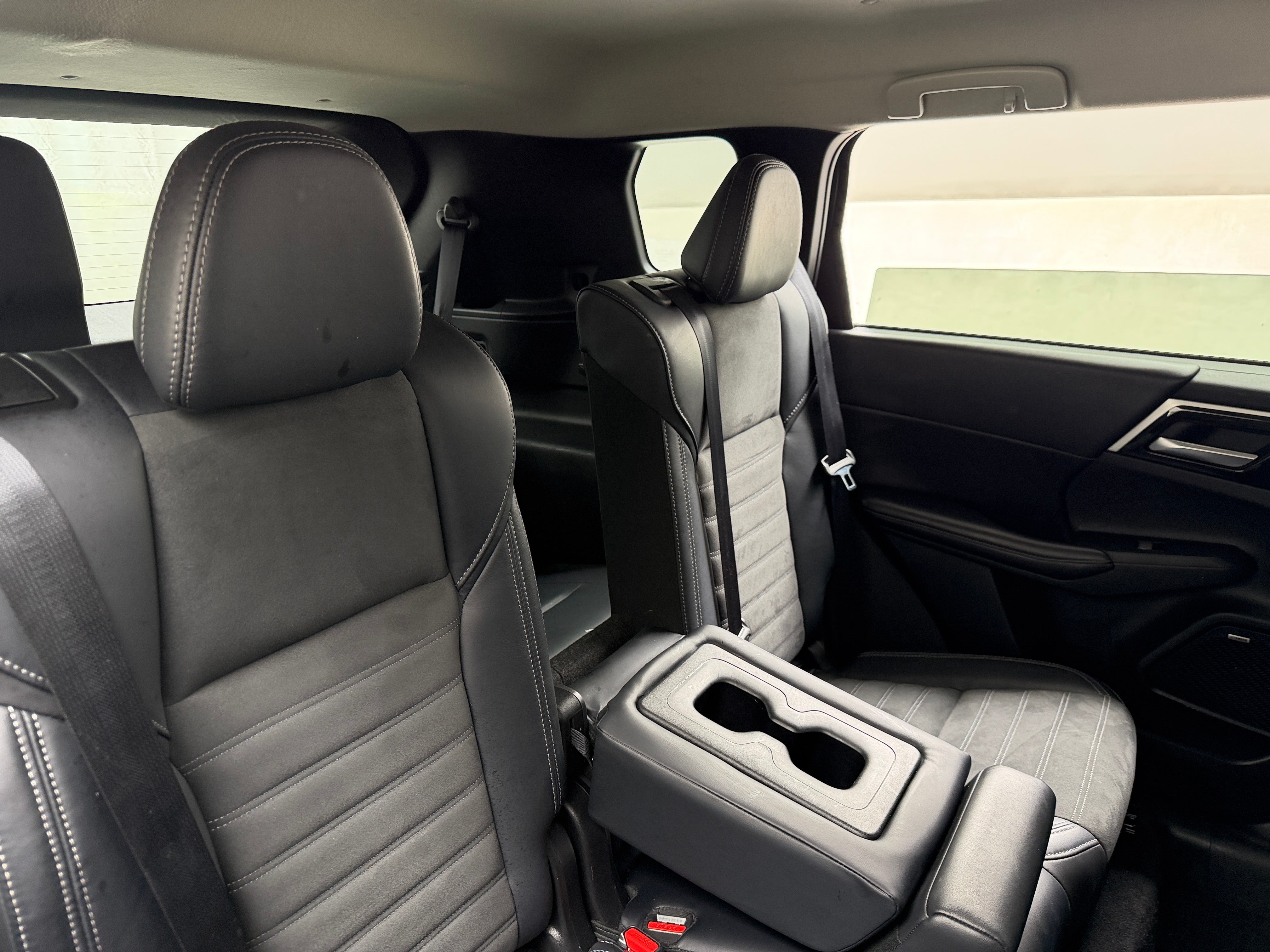 2025 Mitsubishi Outlander