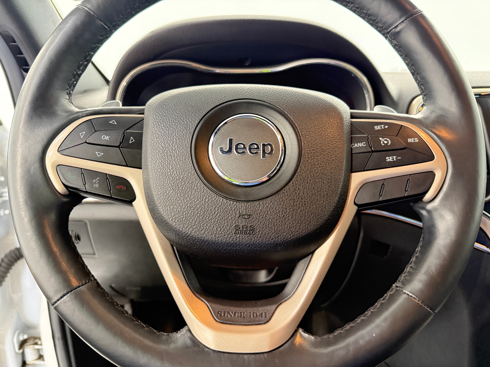 Thumbnail: 2014 Jeep Grand Cherokee - 4