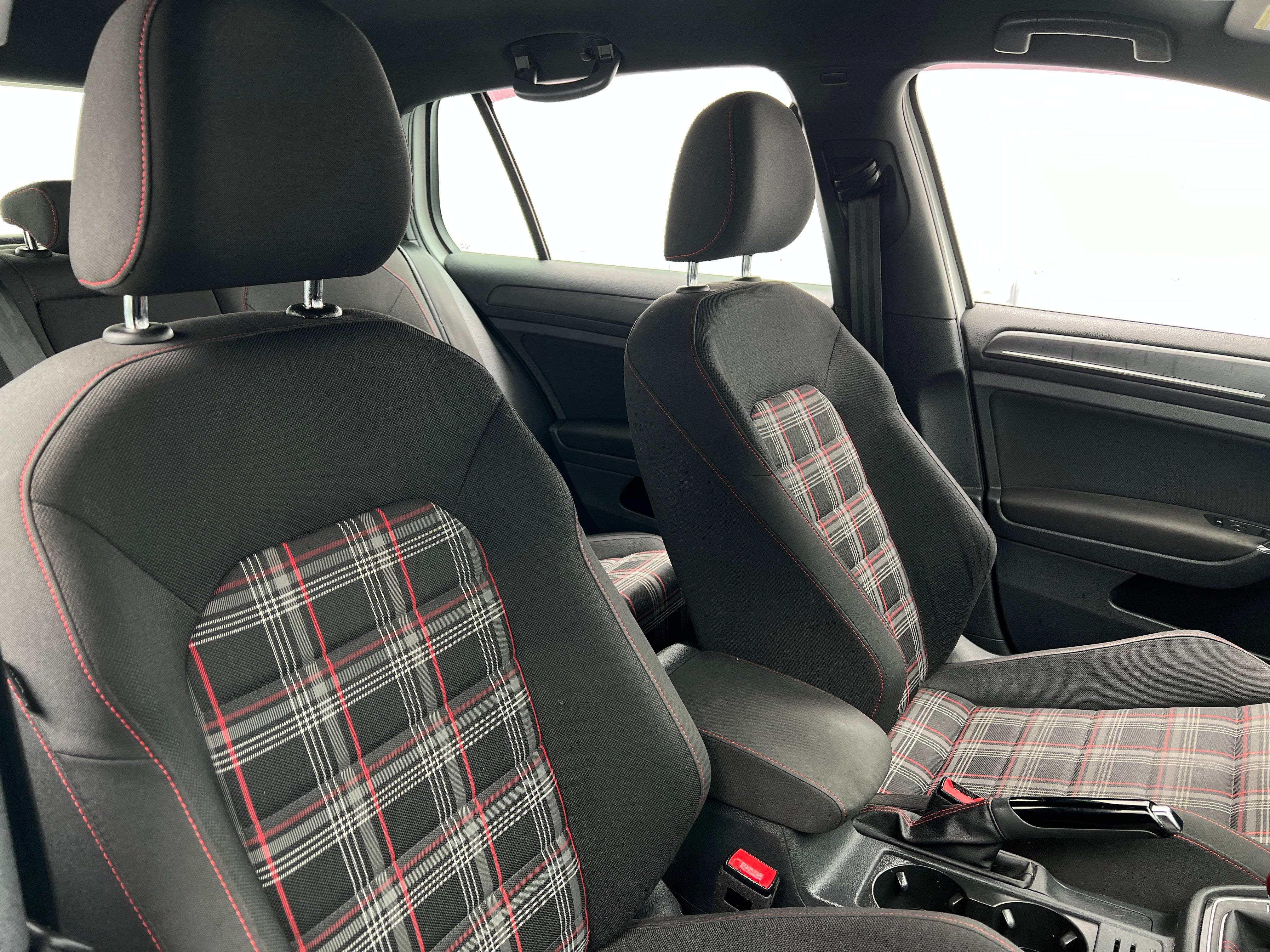 3VW5T7AUXKM025413