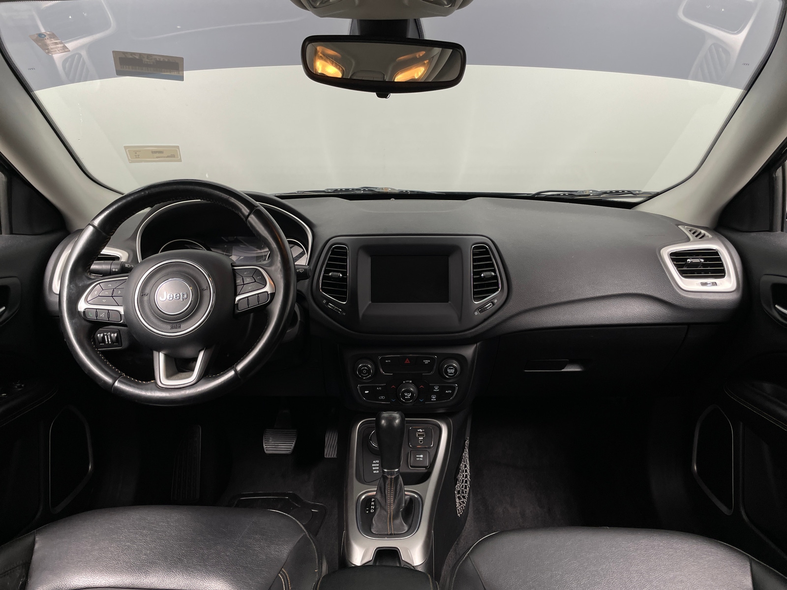 Thumbnail: 2019 Jeep Compass - 3