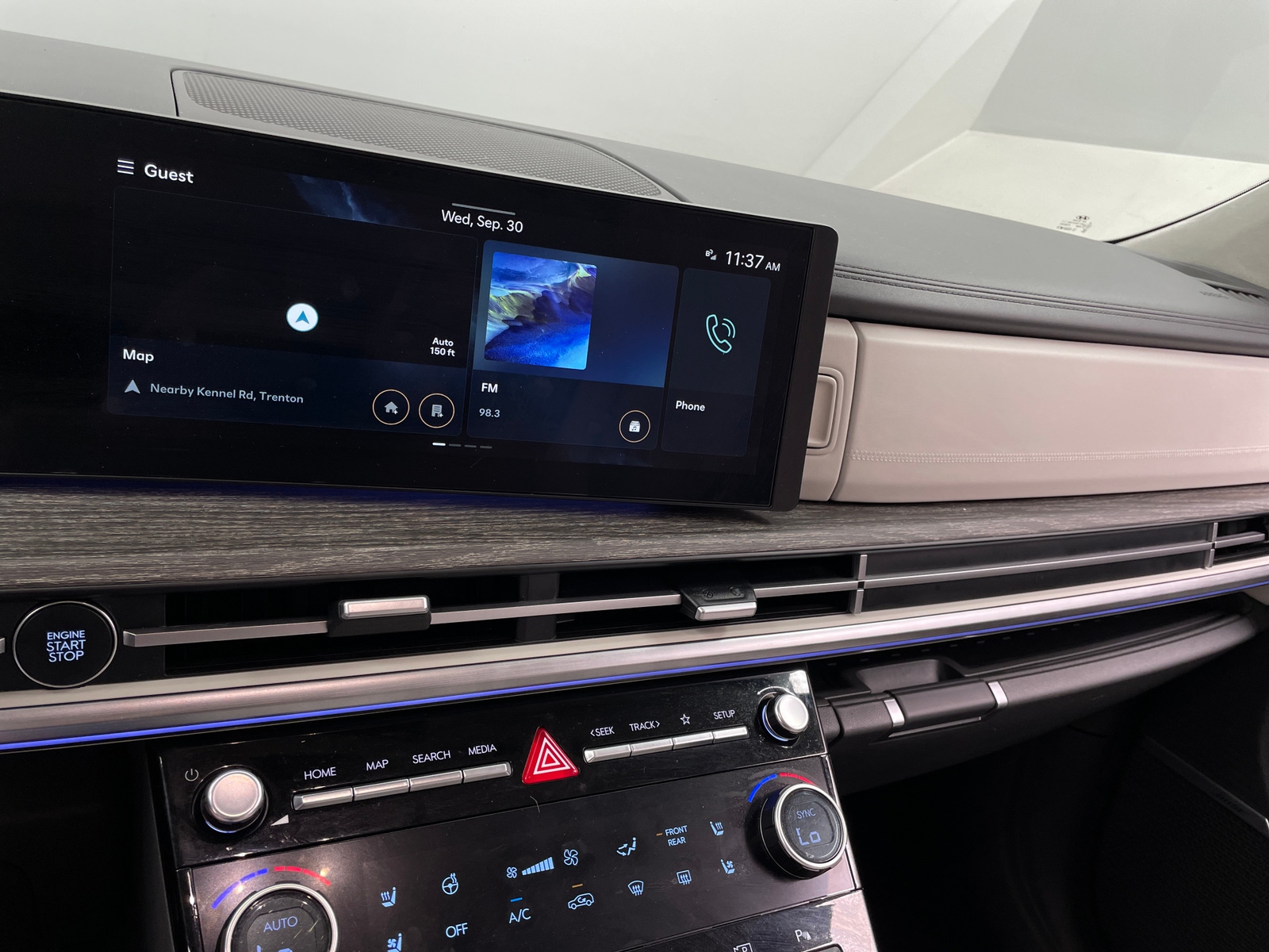 Thumbnail: 2025 Hyundai Santa Fe - 3