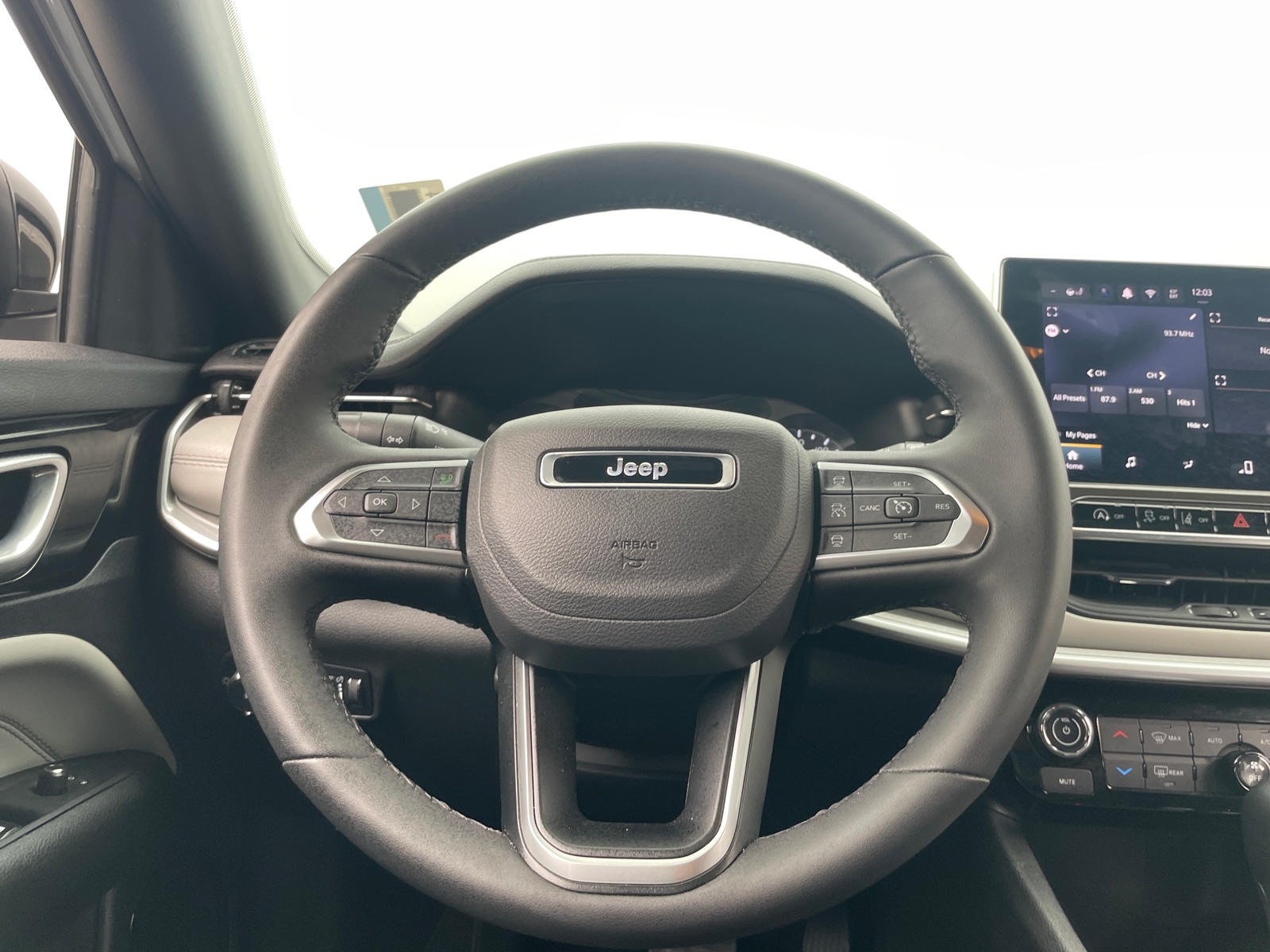 Thumbnail: 2025 Jeep Compass - 4