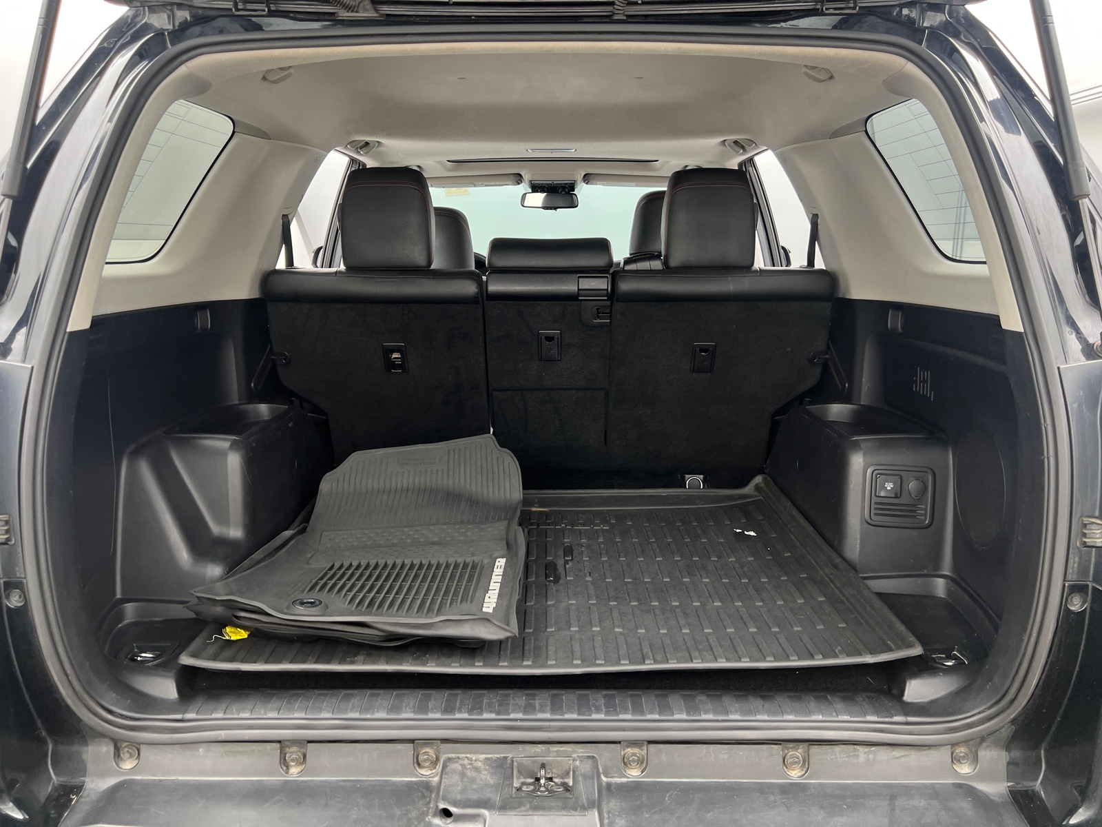 Thumbnail: 2019 Toyota 4Runner - 7