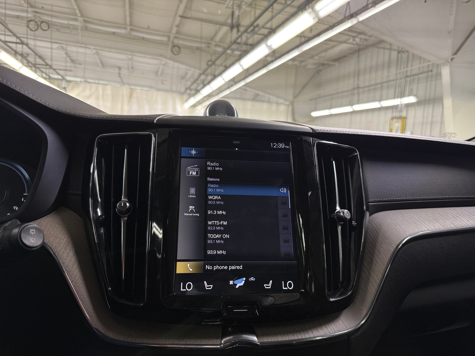Thumbnail: 2018 Volvo XC60 - 4