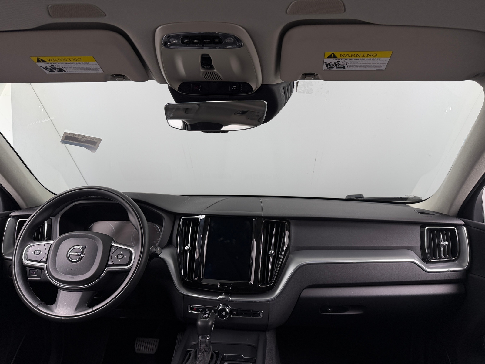 Thumbnail: 2018 Volvo XC60 - 2