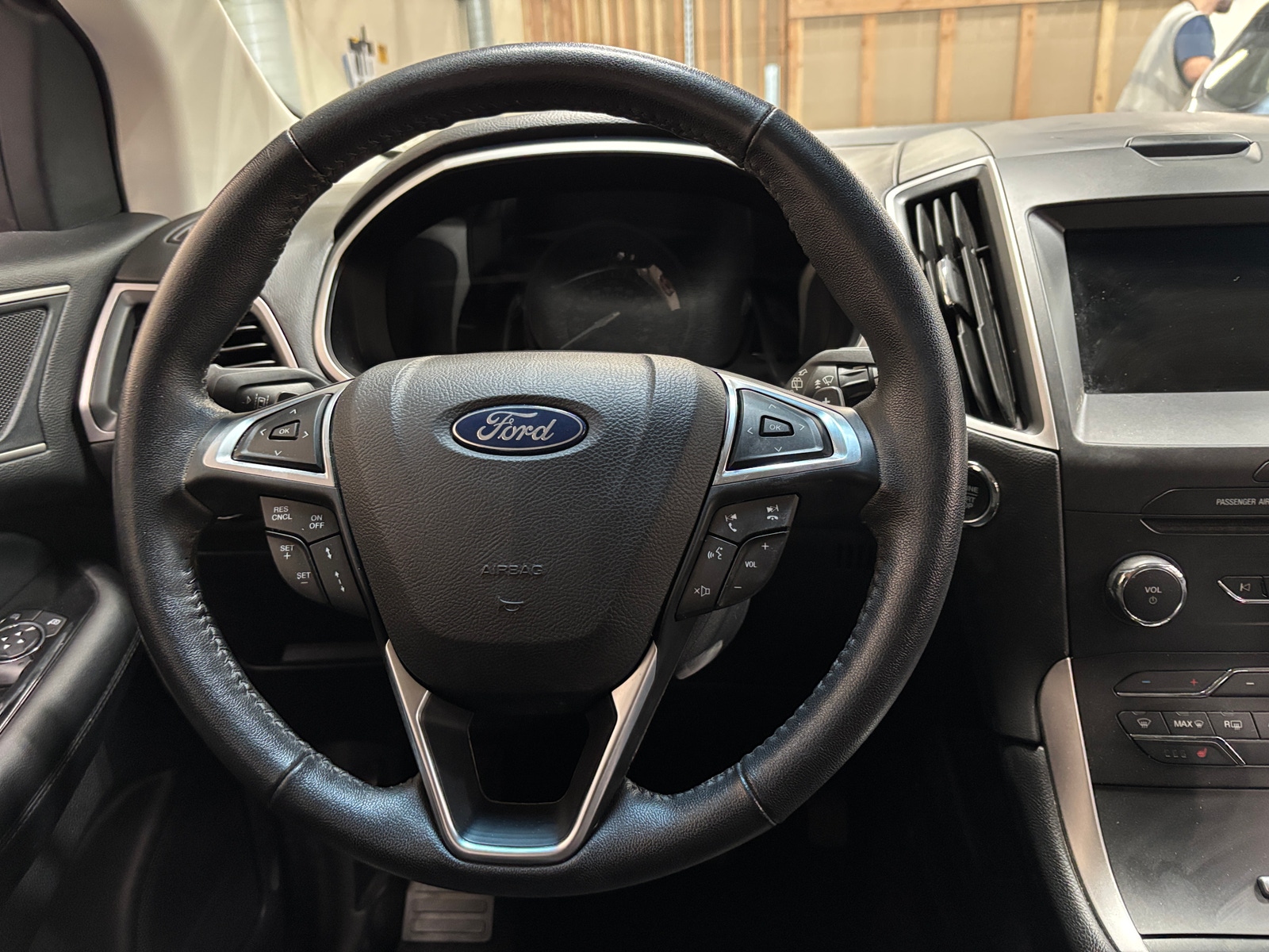 Thumbnail: 2018 Ford Edge - 4