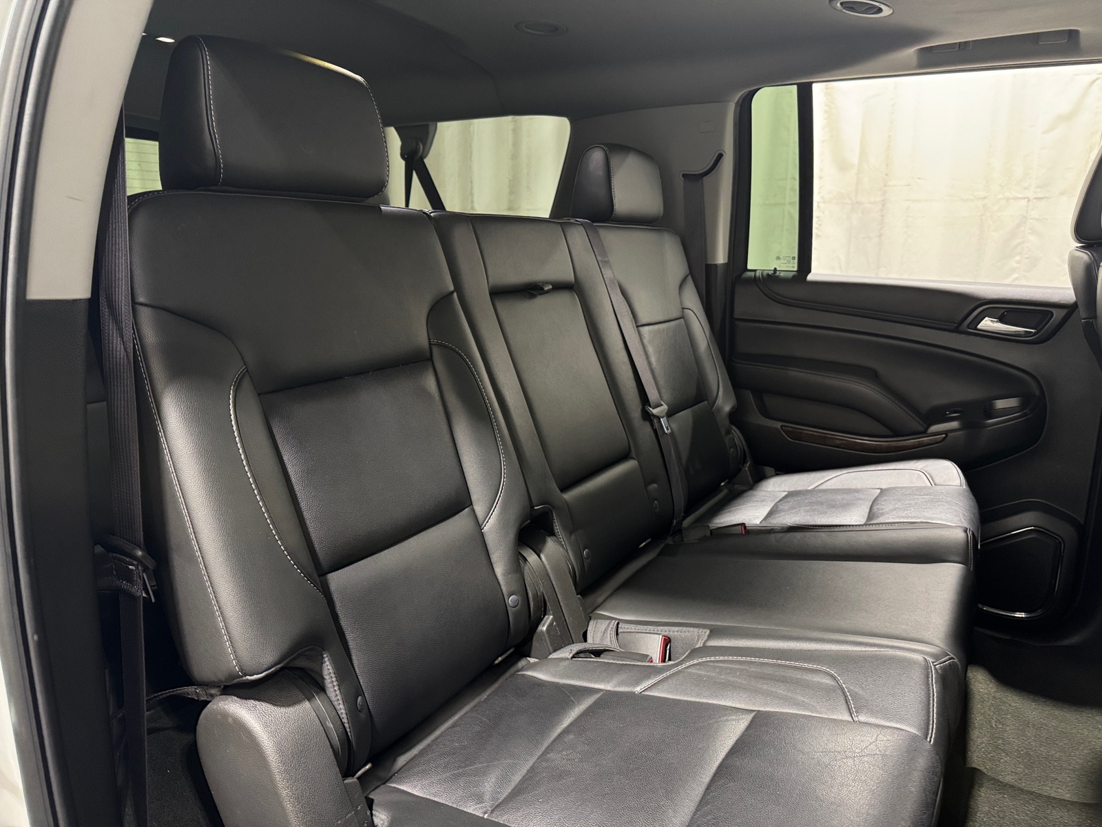 Thumbnail: 2016 Chevrolet Suburban - 5