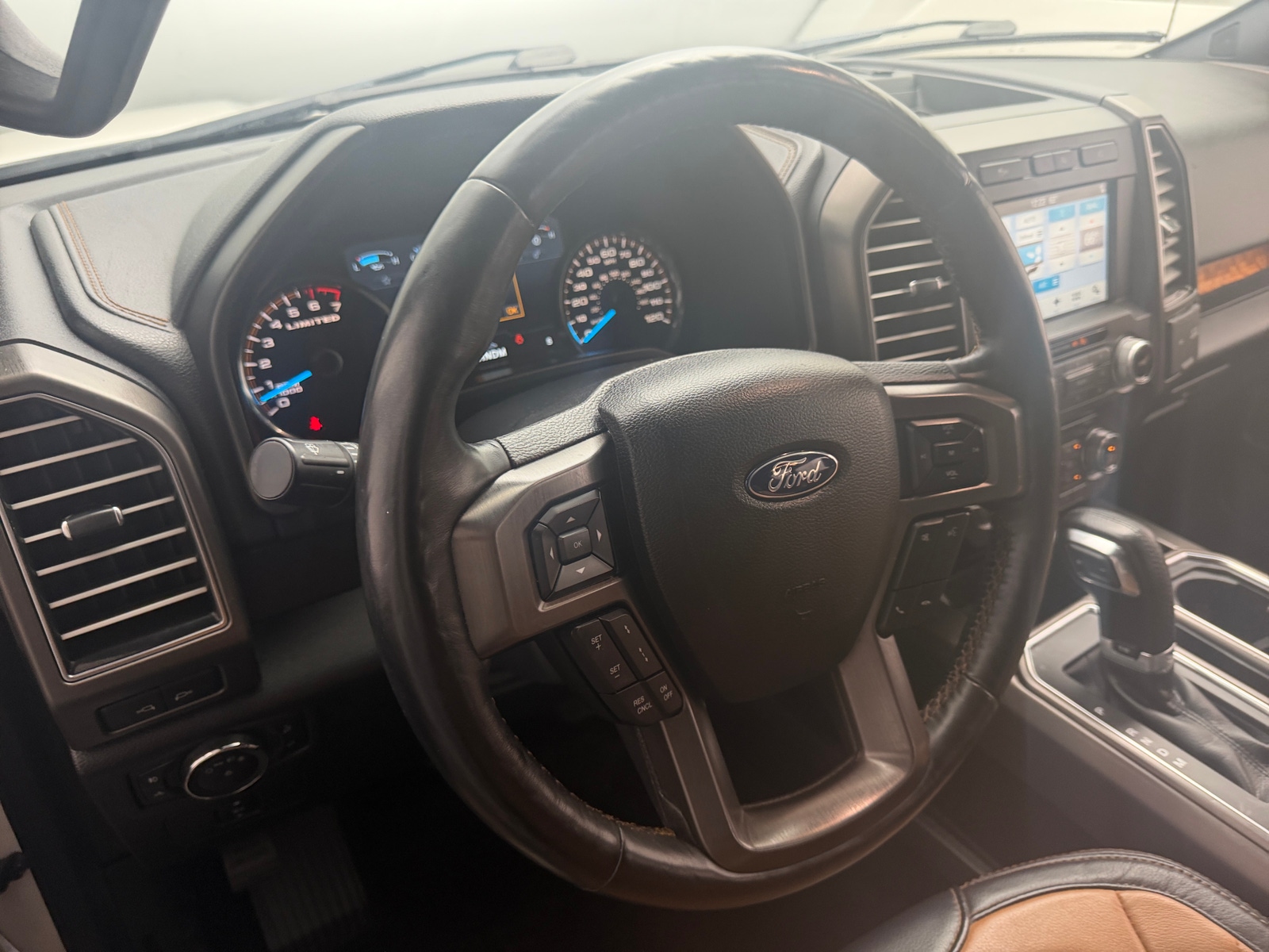Thumbnail: 2017 Ford Econoline - 4