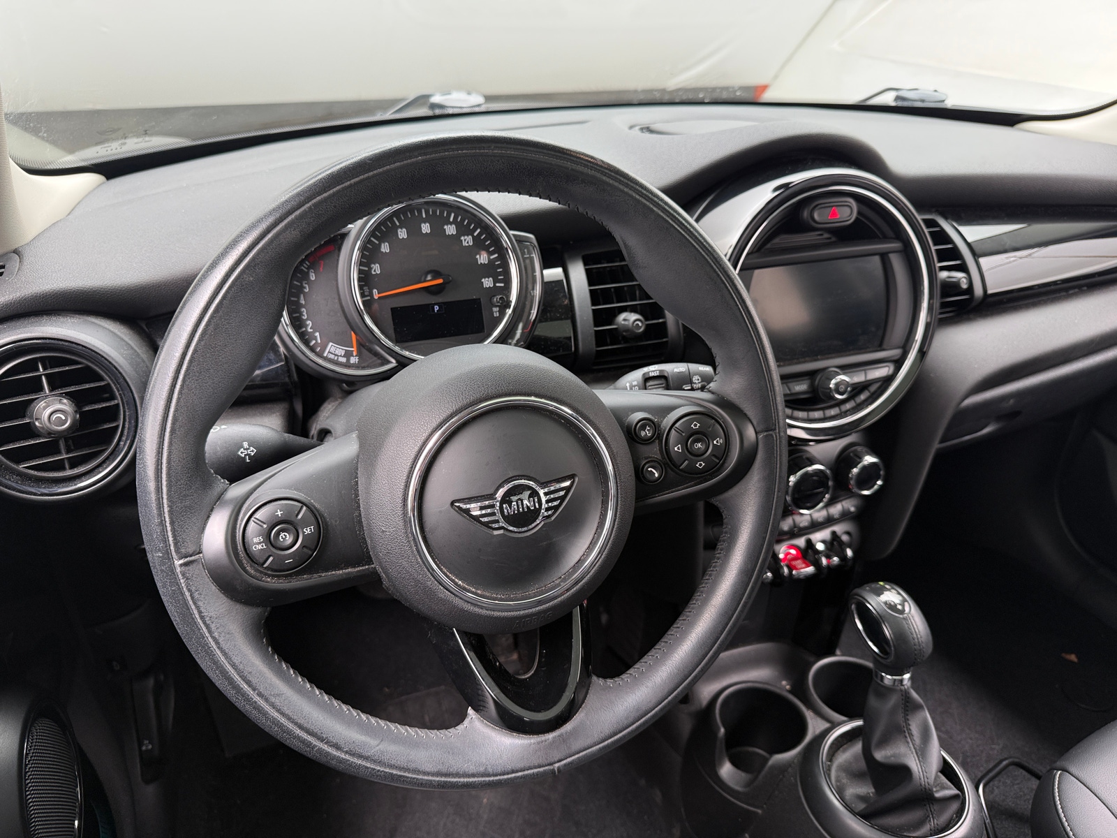 Thumbnail: 2019 MINI Cooper Hardtop - 4