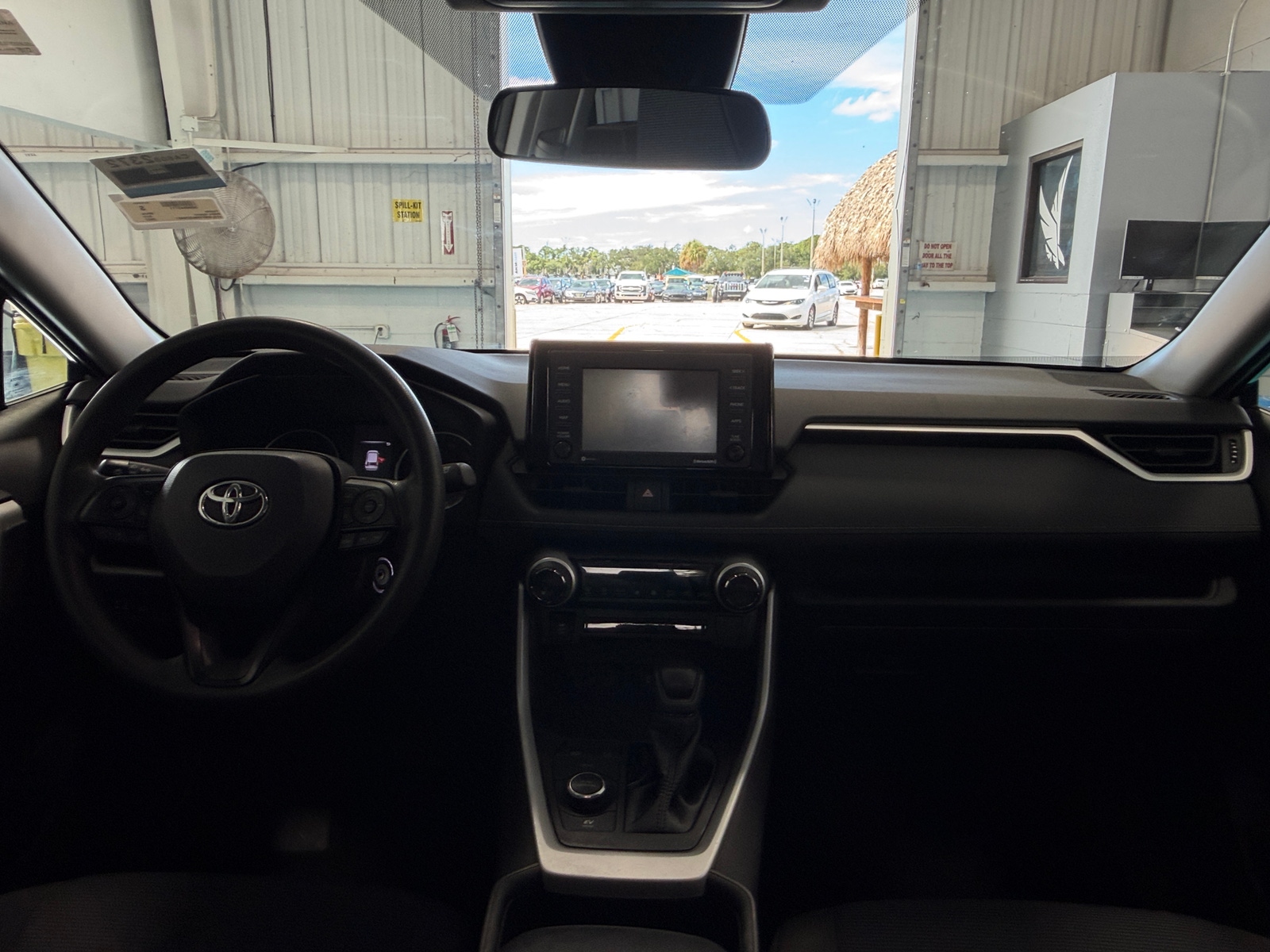 Thumbnail: 2022 Toyota RAV4 - 3