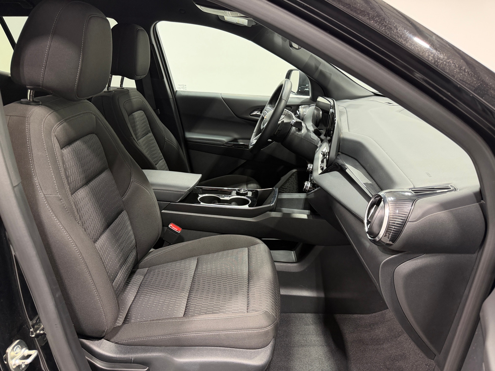 Thumbnail: 2026 Chevrolet Equinox - 2