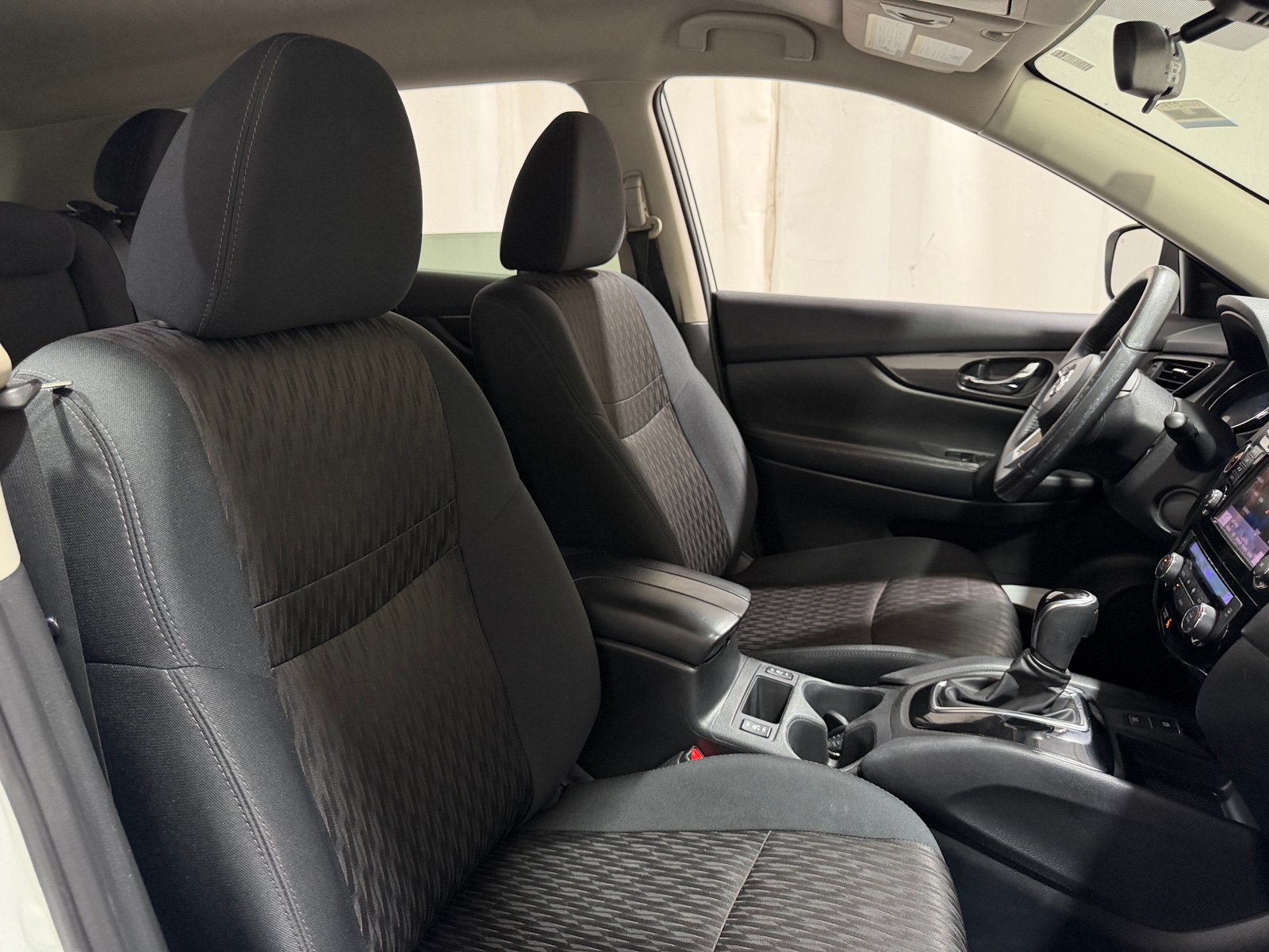 Thumbnail: 2019 Nissan Rogue - 2