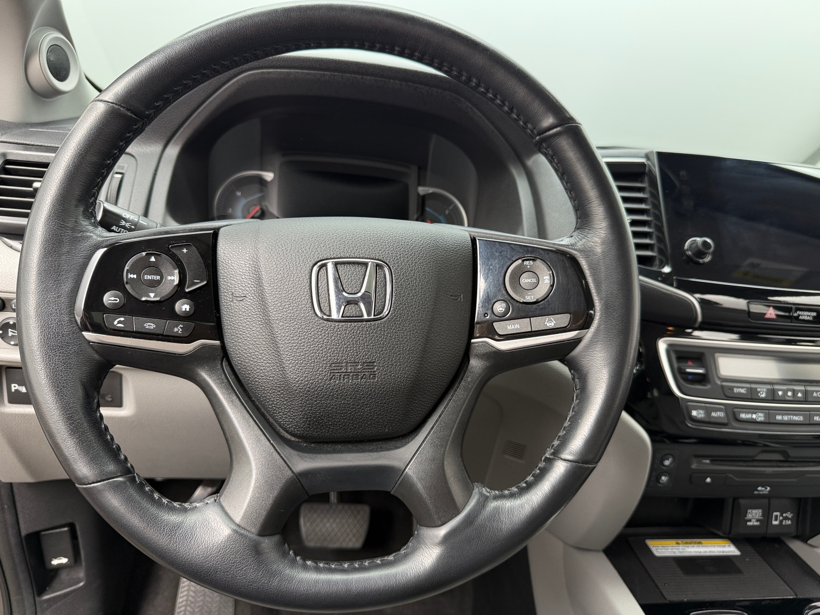 Thumbnail: 2019 Honda Pilot - 4