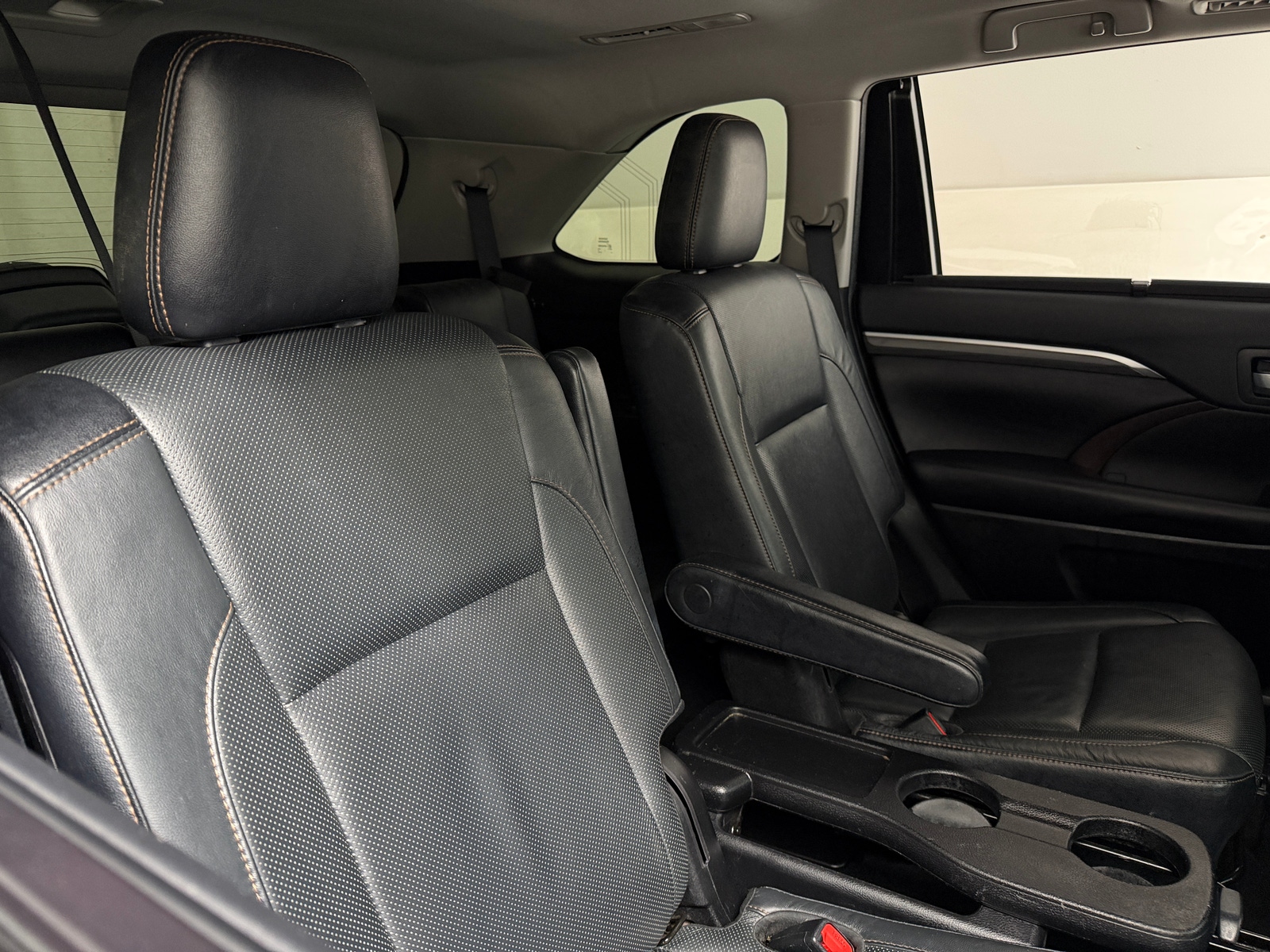 Thumbnail: 2019 Toyota Highlander - 6
