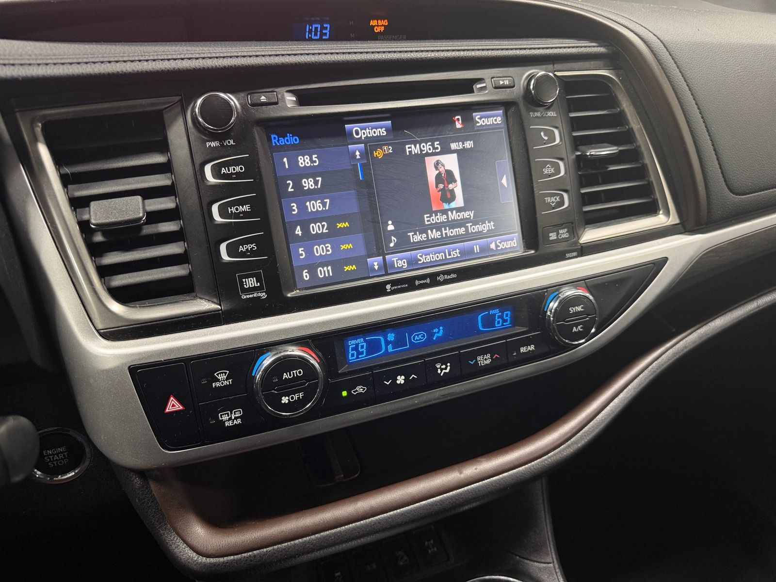 Thumbnail: 2019 Toyota Highlander - 4