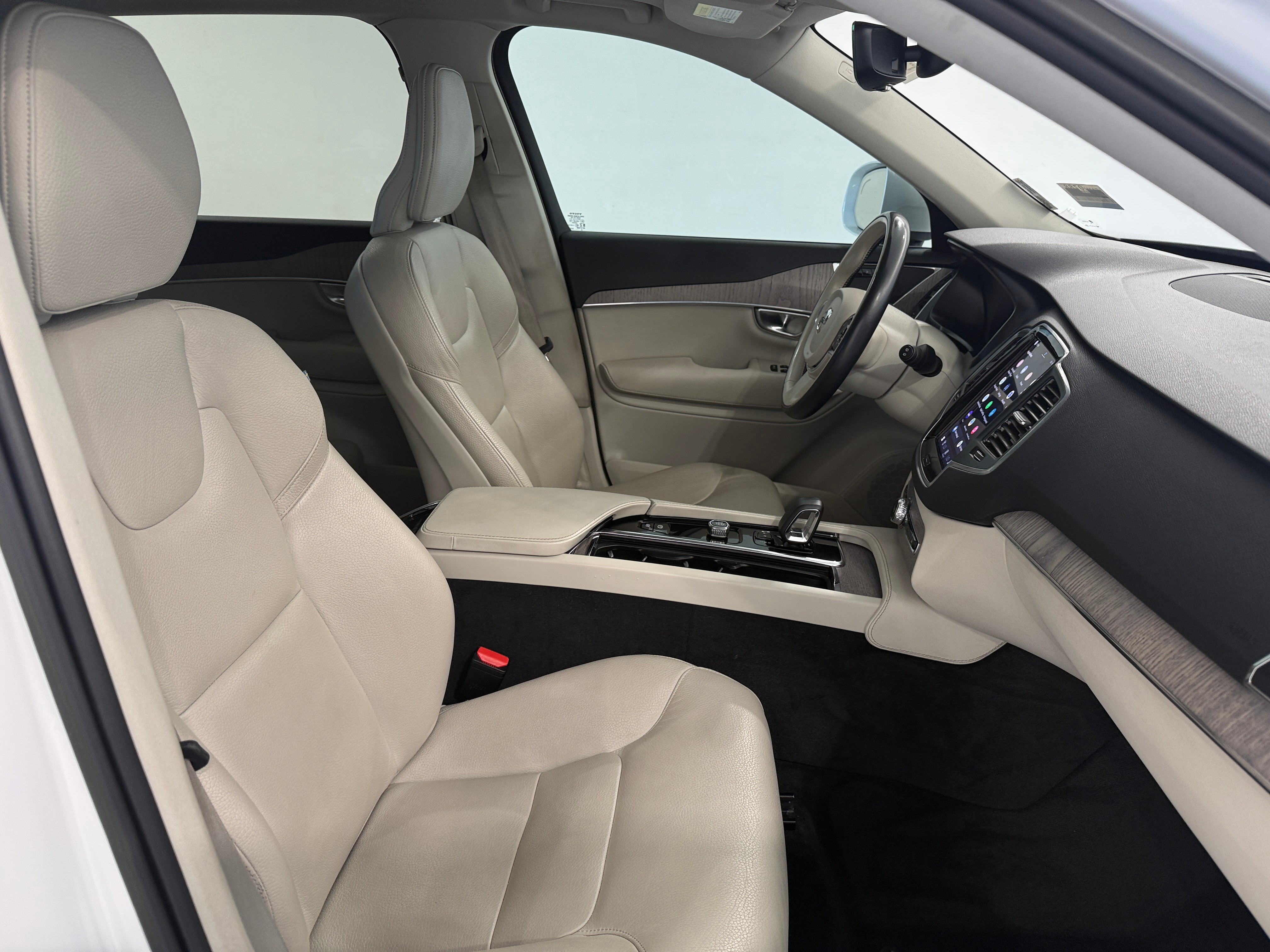 2023 Volvo XC90