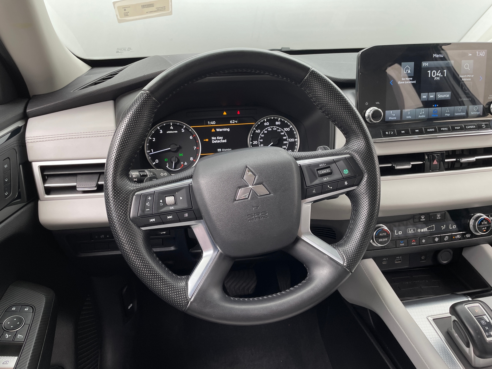 Thumbnail: 2022 Mitsubishi Outlander - 5