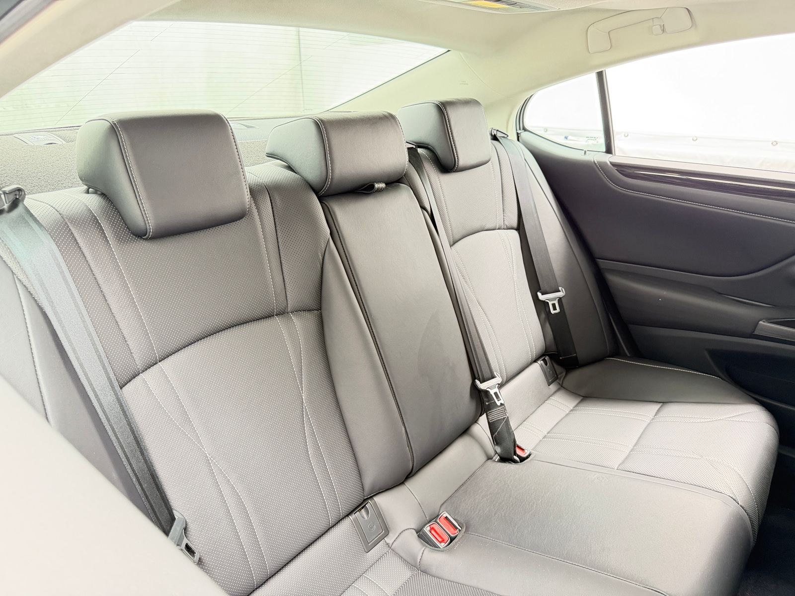 Thumbnail: 2019 Lexus ES - 5