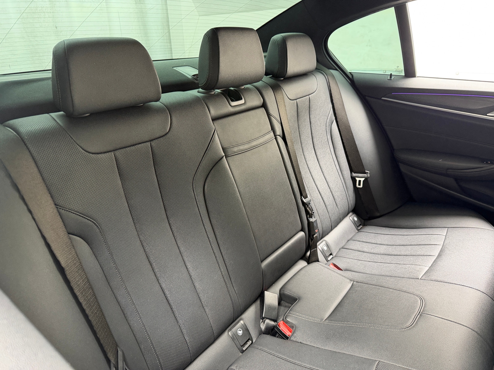 Thumbnail: 2021 BMW 5 Series - 5