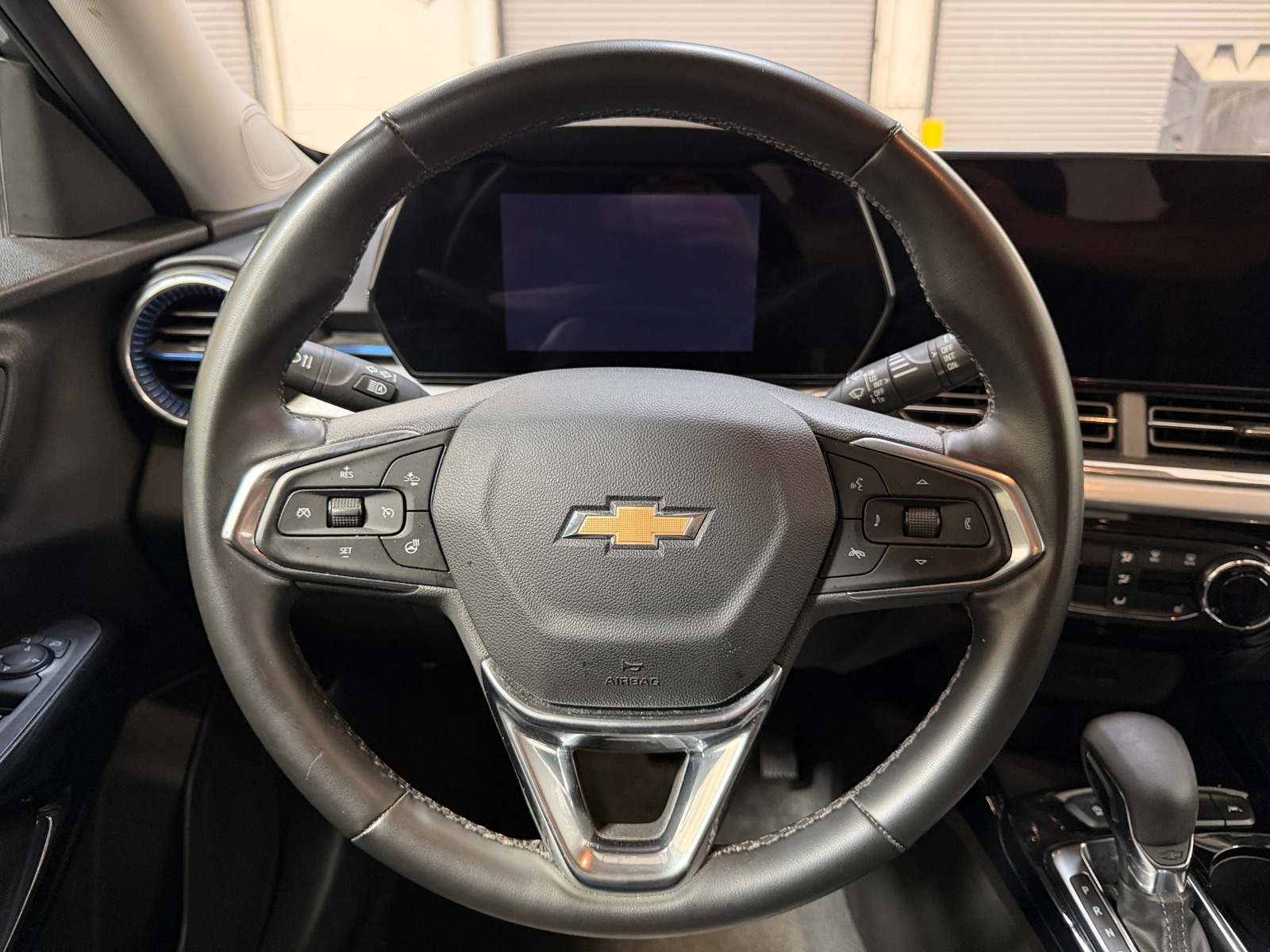 Thumbnail: 2025 Chevrolet Trax - 4