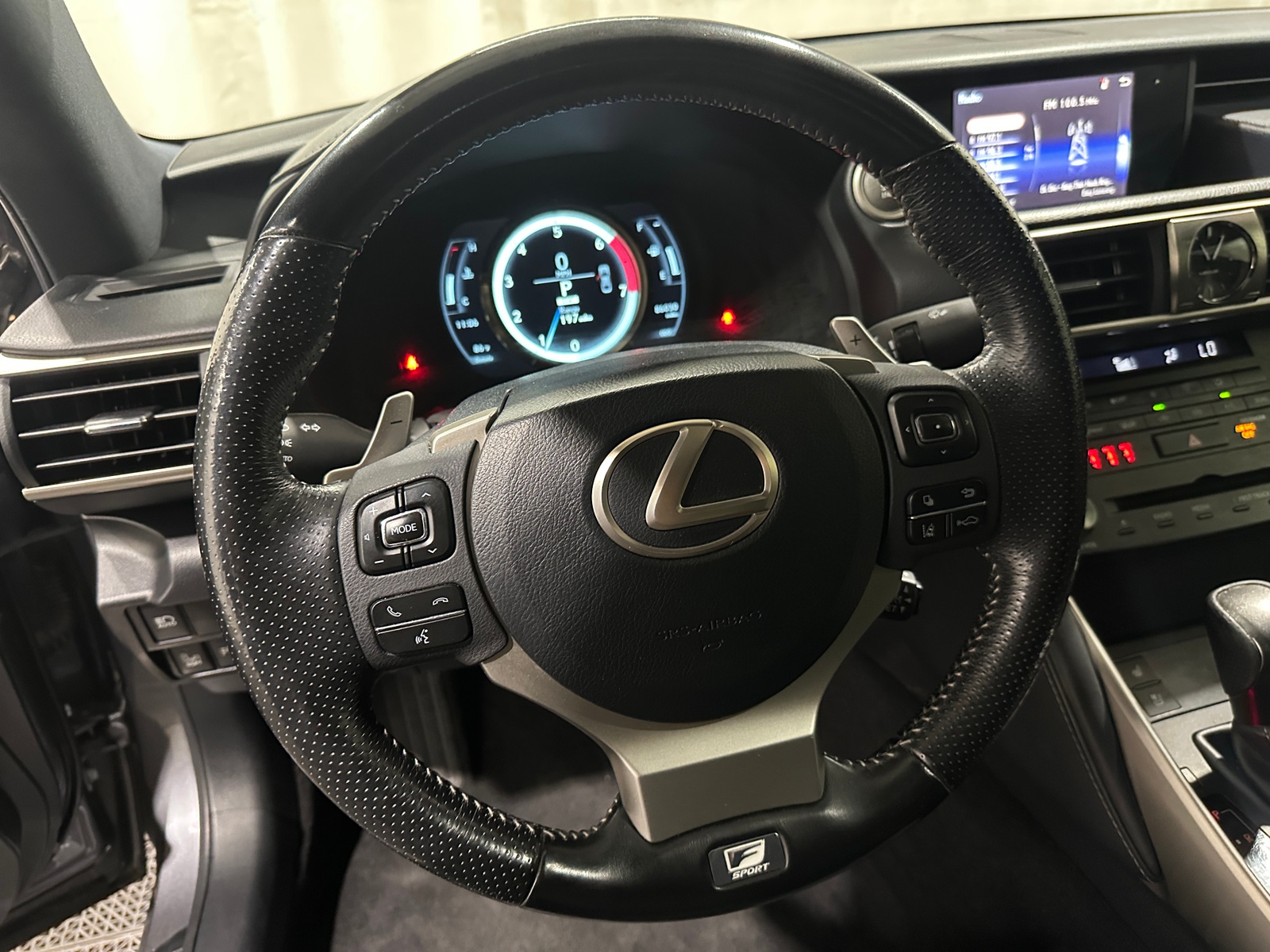 Thumbnail: 2019 Lexus IS - 5