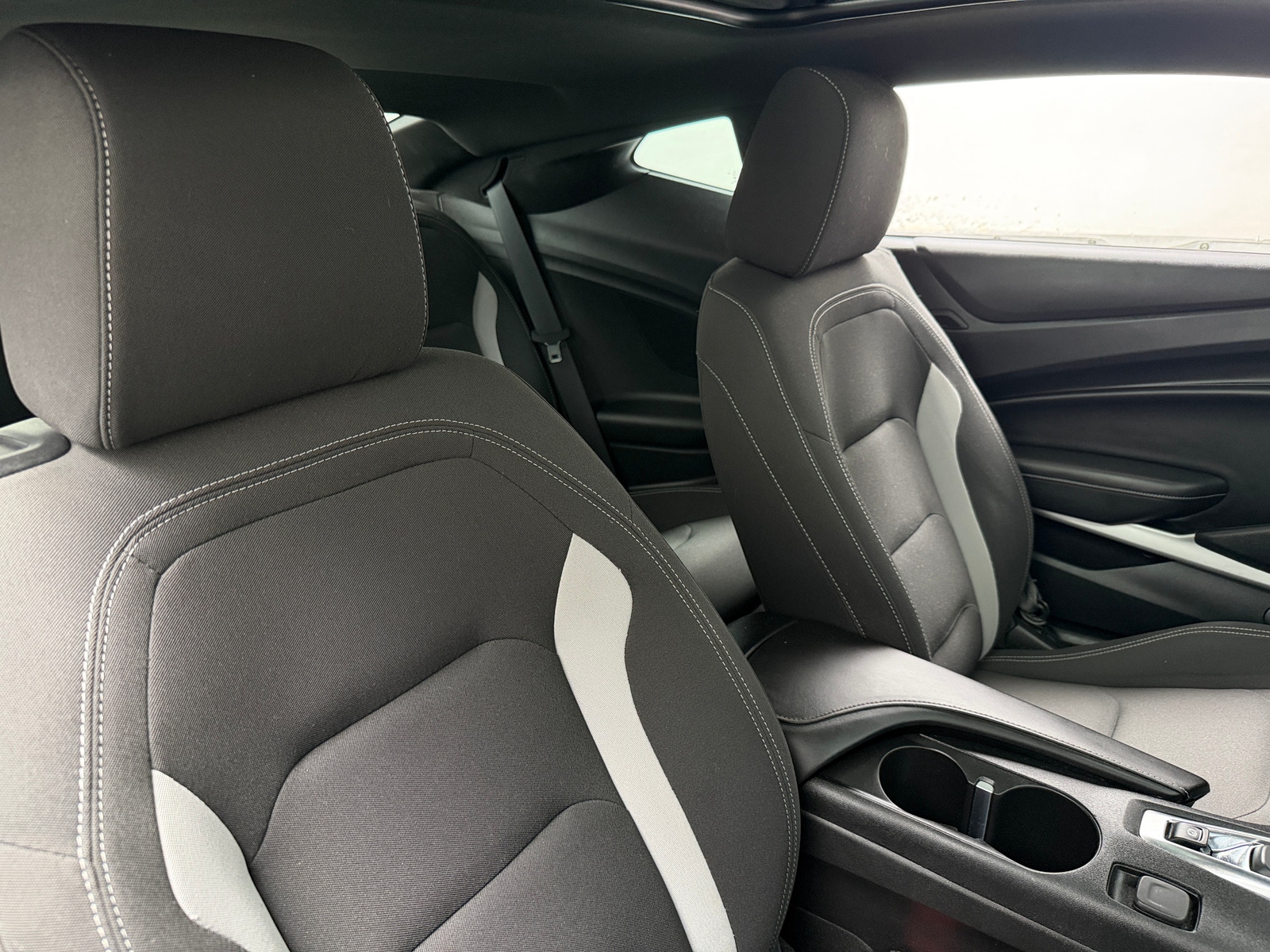 Thumbnail: 2019 Chevrolet Camaro - 2