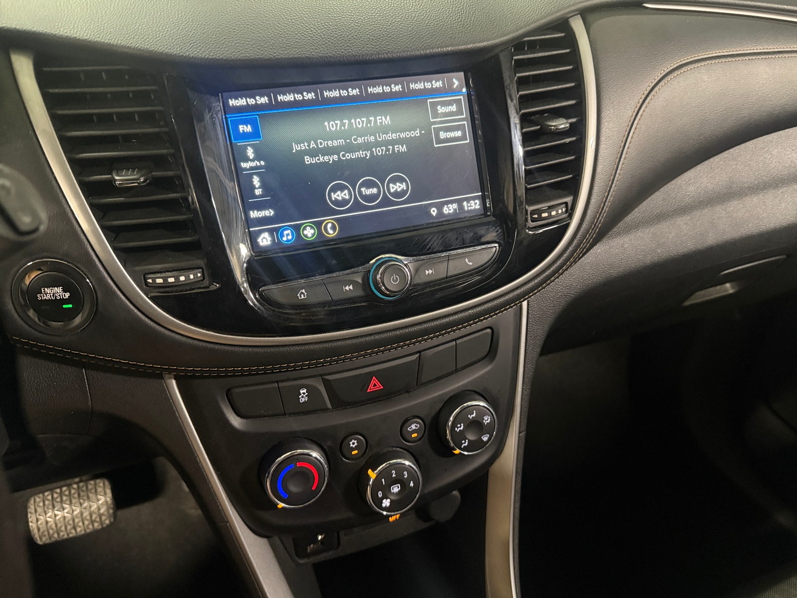 Thumbnail: 2018 Chevrolet Trax - 3