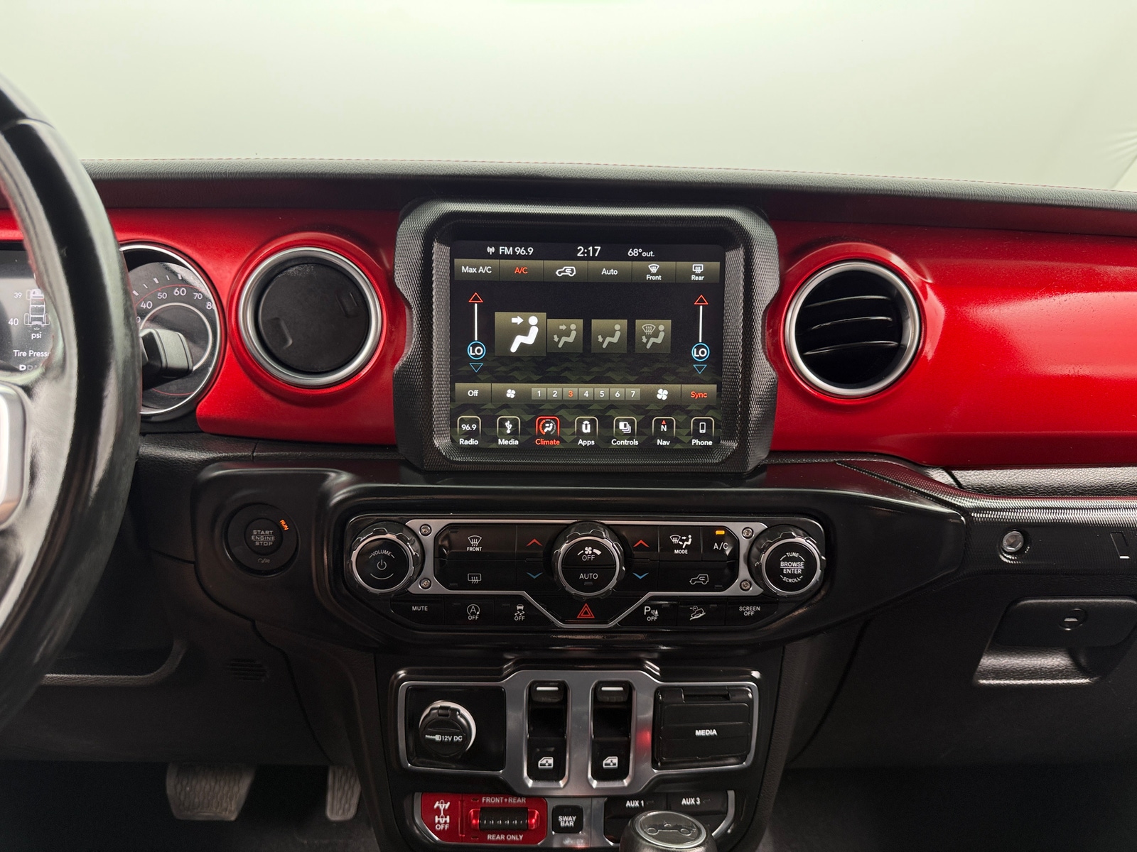 Thumbnail: 2019 Jeep Wrangler - 3
