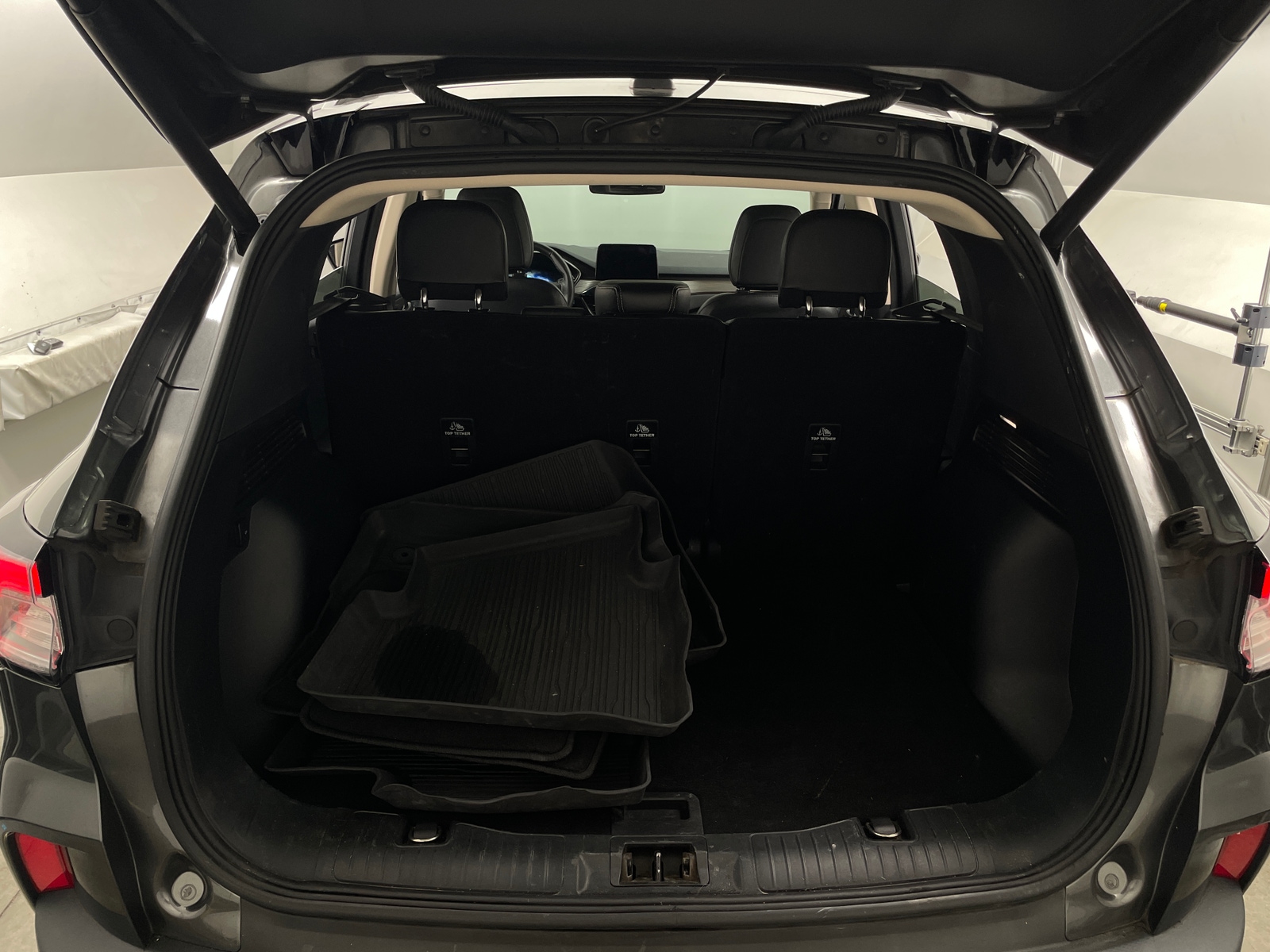 Thumbnail: 2020 Ford Escape - 6