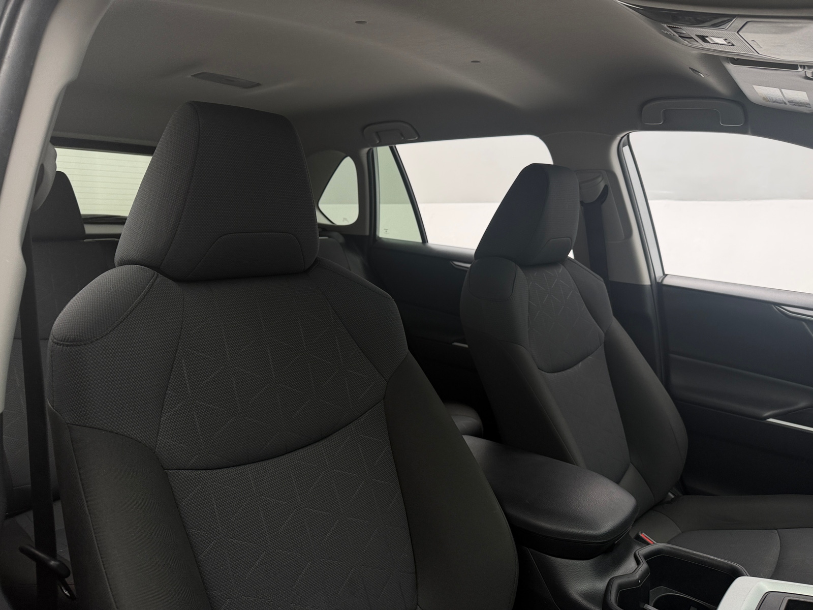 Thumbnail: 2025 Toyota RAV4 - 2
