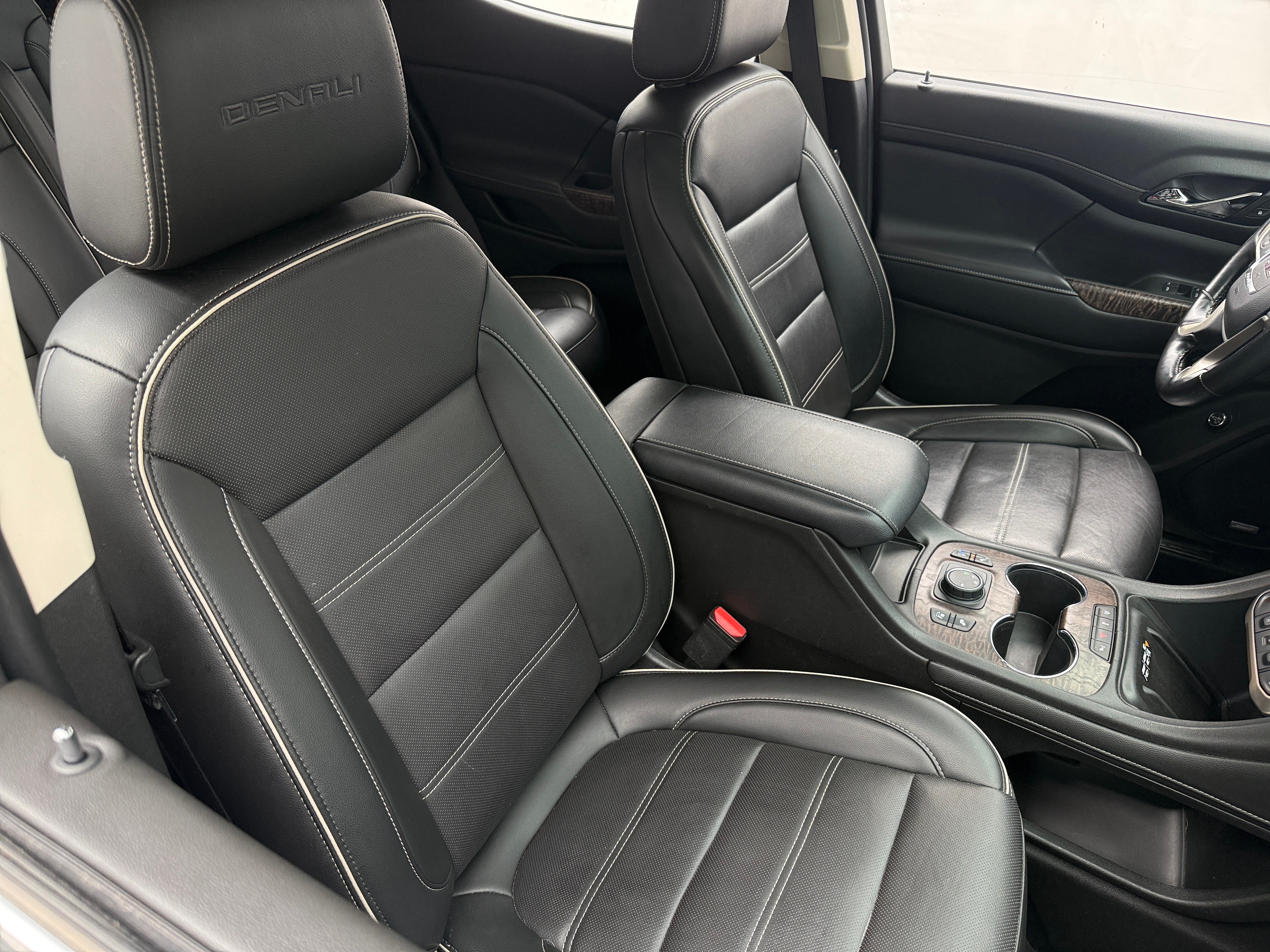 2021 GMC Acadia