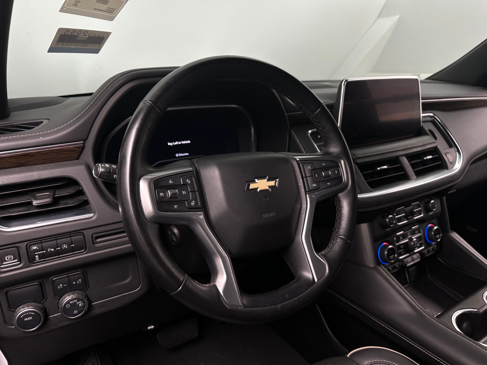 Thumbnail: 2023 Chevrolet Suburban - 4